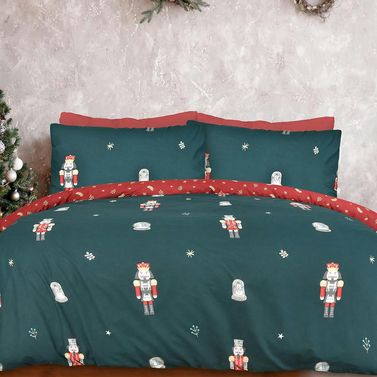 Rackhams Green Luxury Xmas Nutcracker Reversible Duvet Cover With Pillowcases - Single (135Cm X 200Cm)