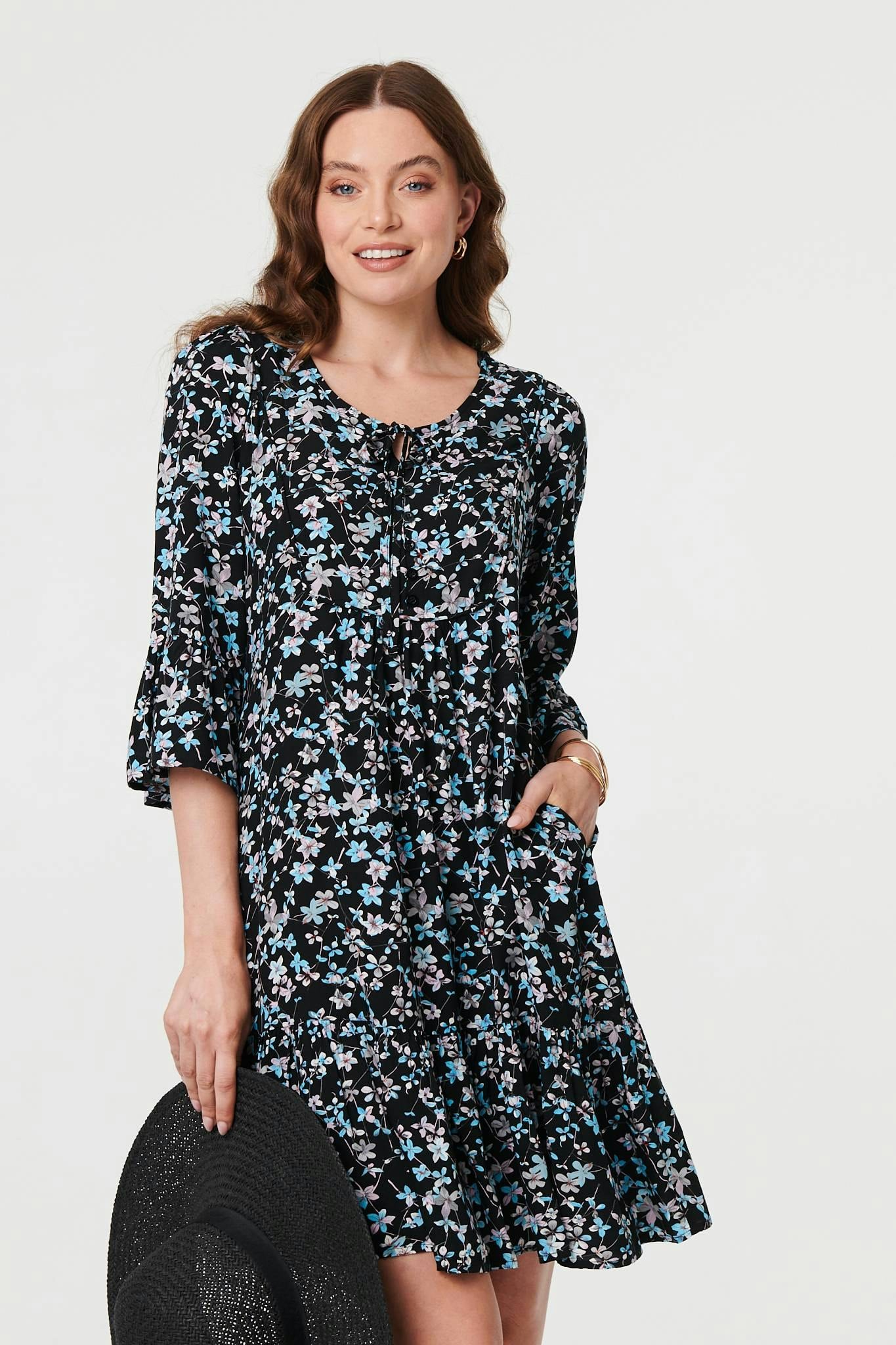 Izabel London Black Ditsy Floral Flare Sleeve Short Dress - 8