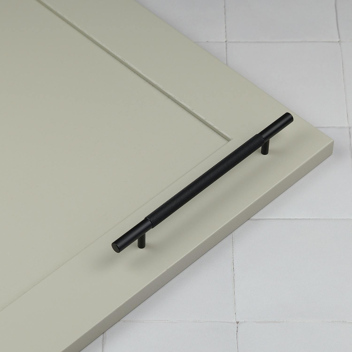 Handle & Home Black Knurled Matt Handles And Knob - 160Mm Handle