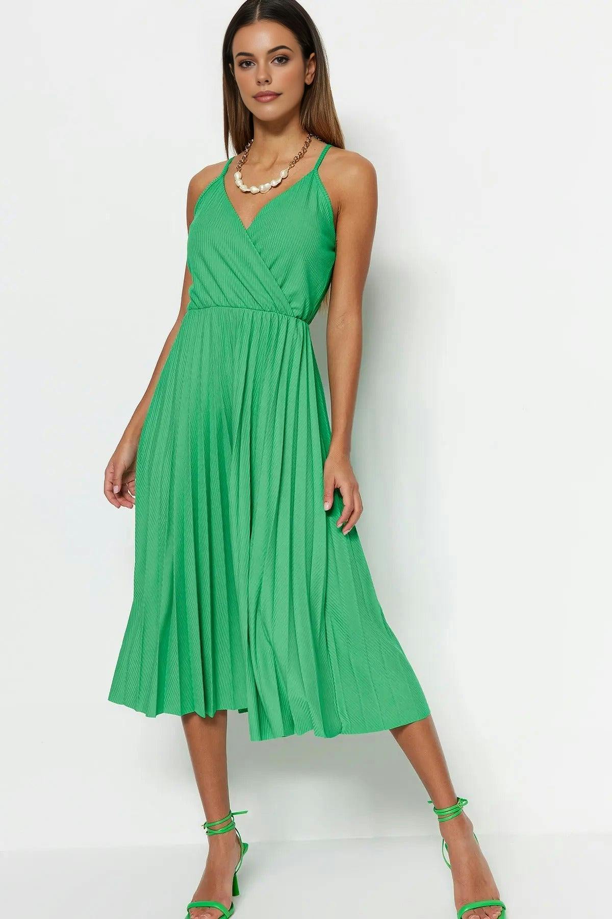 Wovcor Green Printed Wrap V-Neck Adjustable Straps Pleated Midi Dress - Xl