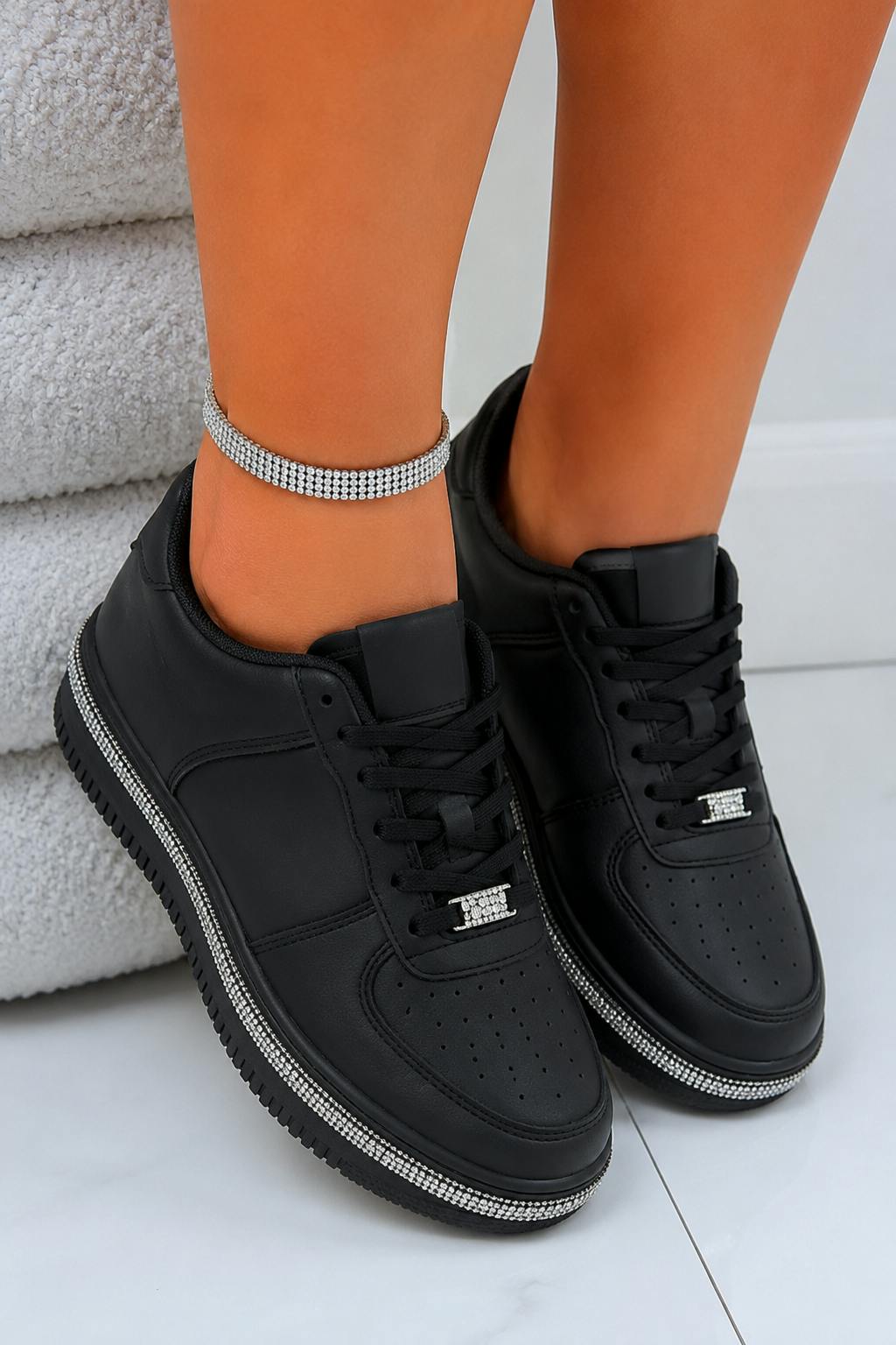 Love Lemonade Women's Black Crystal Edge Trim Trainers - Uk 4