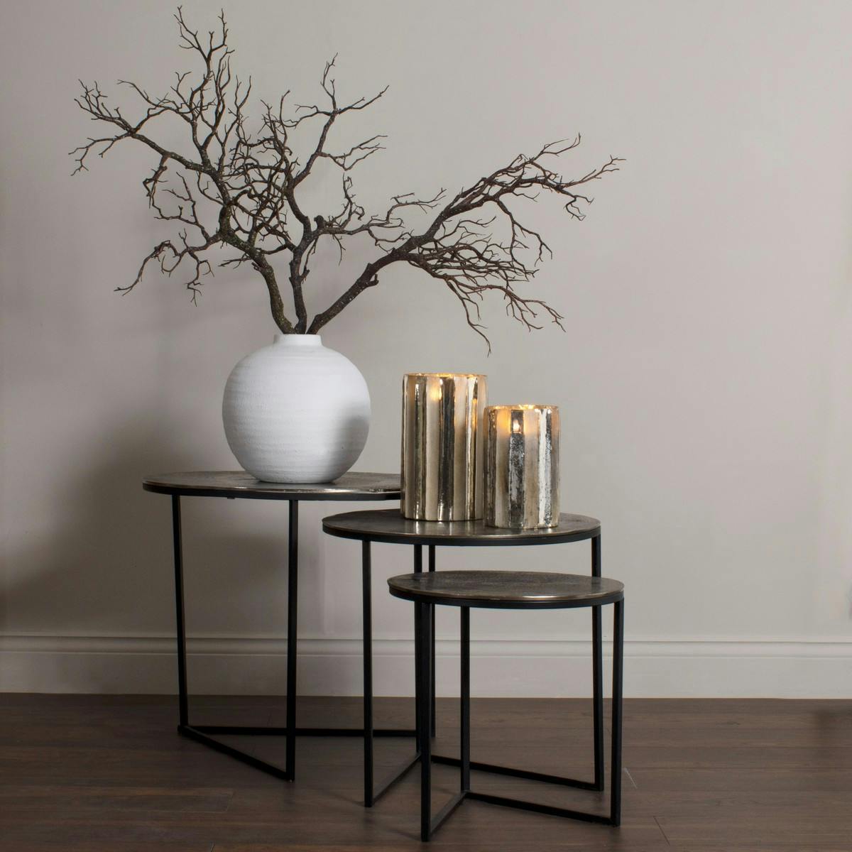 Hill Interiors White Tiber Matte Vase - 28Cm X 28Cm X 28Cm - 100% Mixed