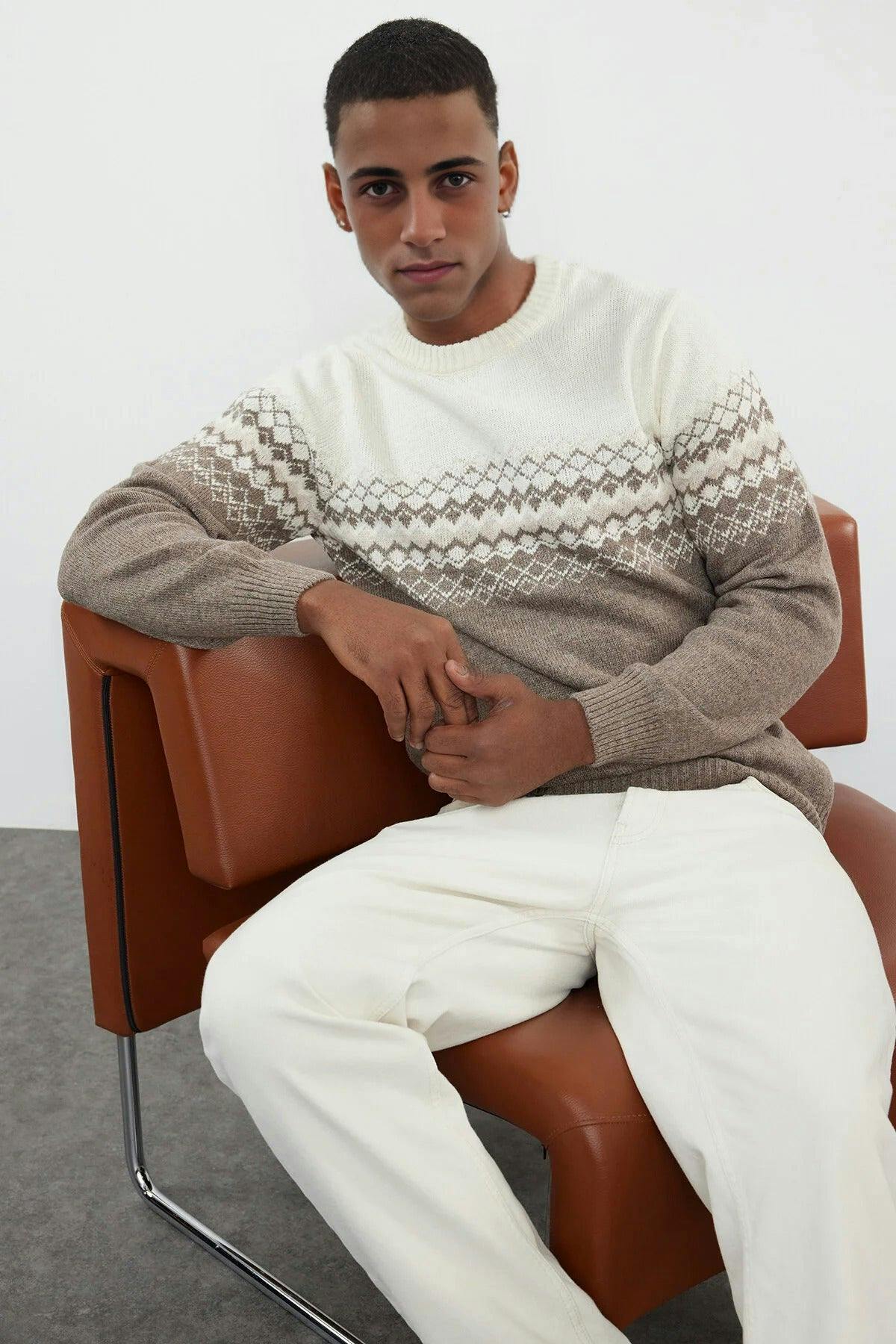 Wovcor Men's Crew Neck Ethnic Knit Sweater - Taupe - M