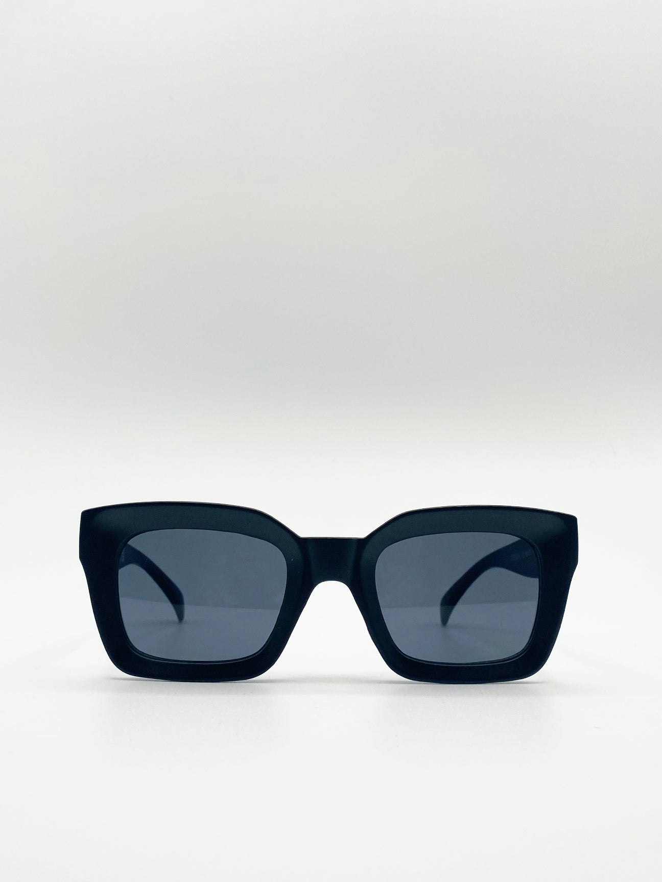 Svnx Black Plastic Oversized Frame Square Sunglasses