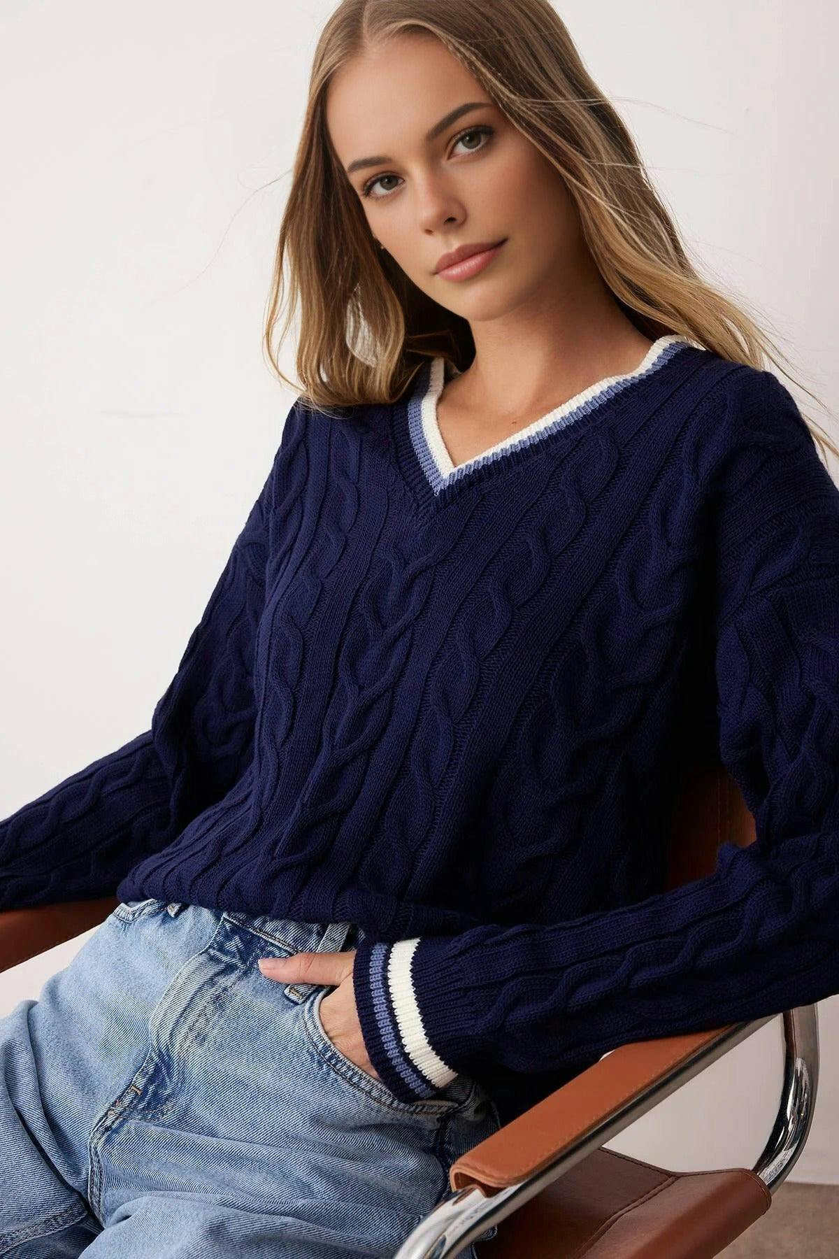 Wovcor Cable Knit V Neck Jumper - Navy - L