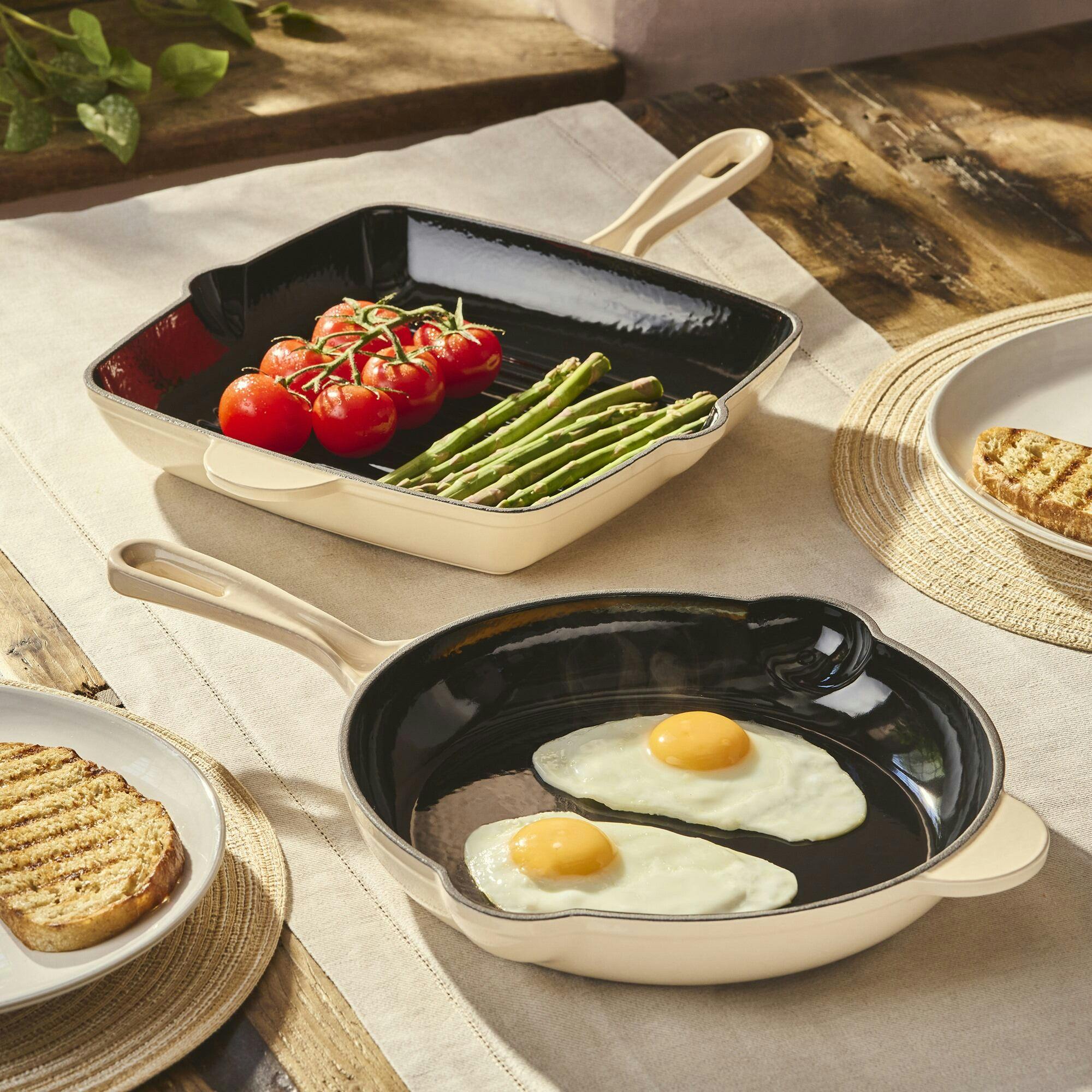Cooks Professional Cast Iron Frying Pan & Skillet Set - 26cm - White - Image 3
