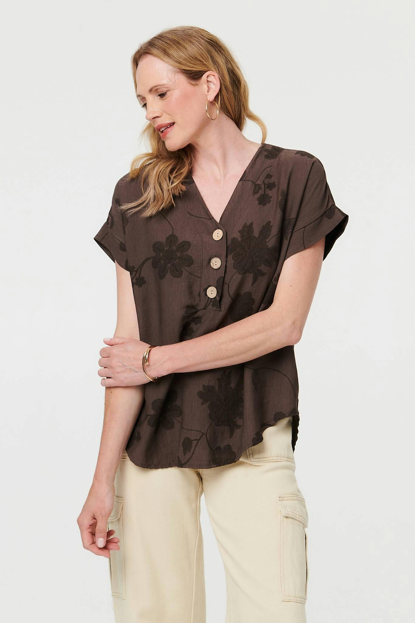 Izabel London Brown Floral Embroidered V-Neck Relaxed Blouse - M