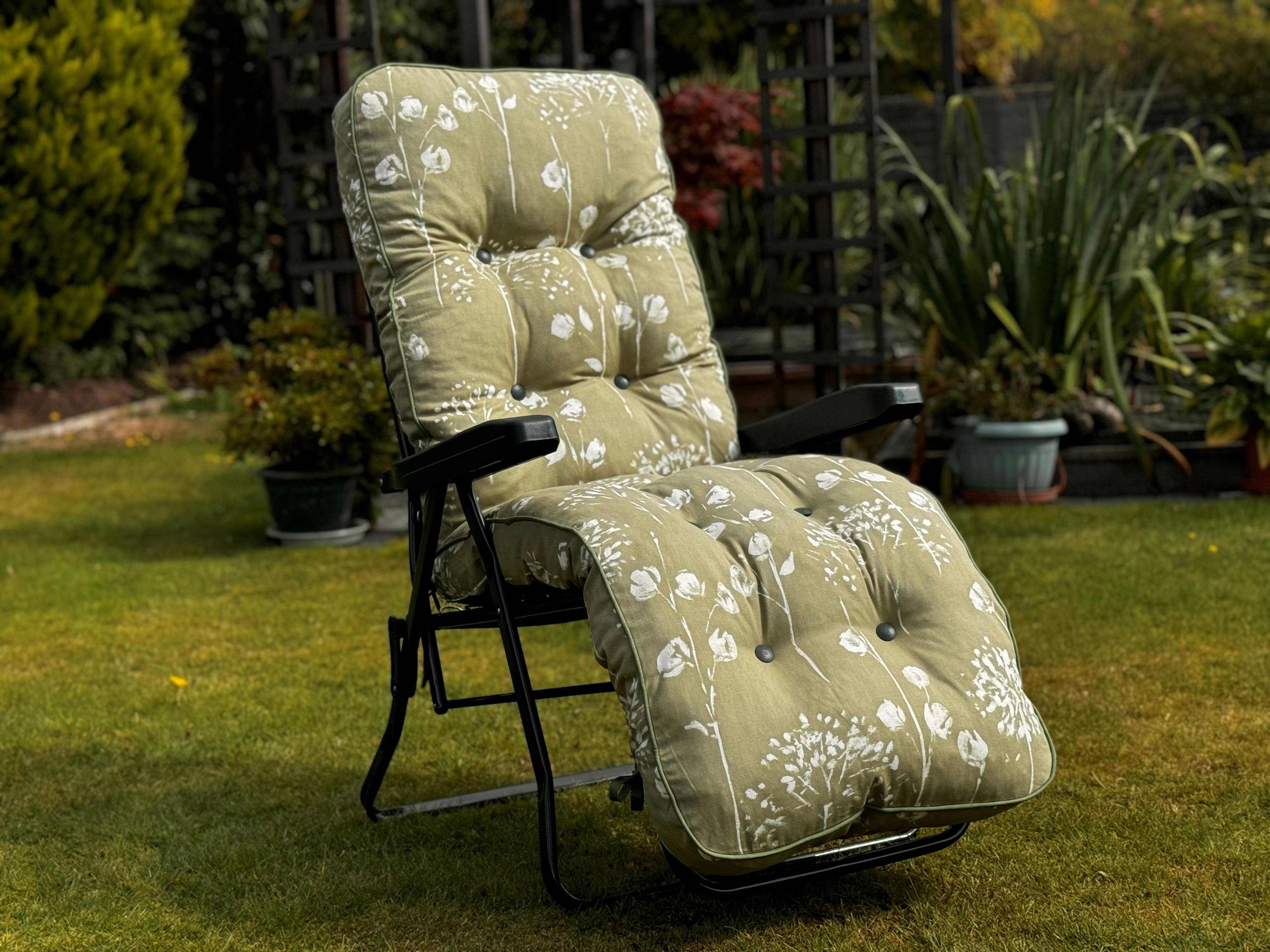 Glendale Green Deluxe Garden Relaxer Chair | Multi-Position Reclining Lounger - Renaissance Sage ( Frame) - 99Cm X 58Cm X 73Cm