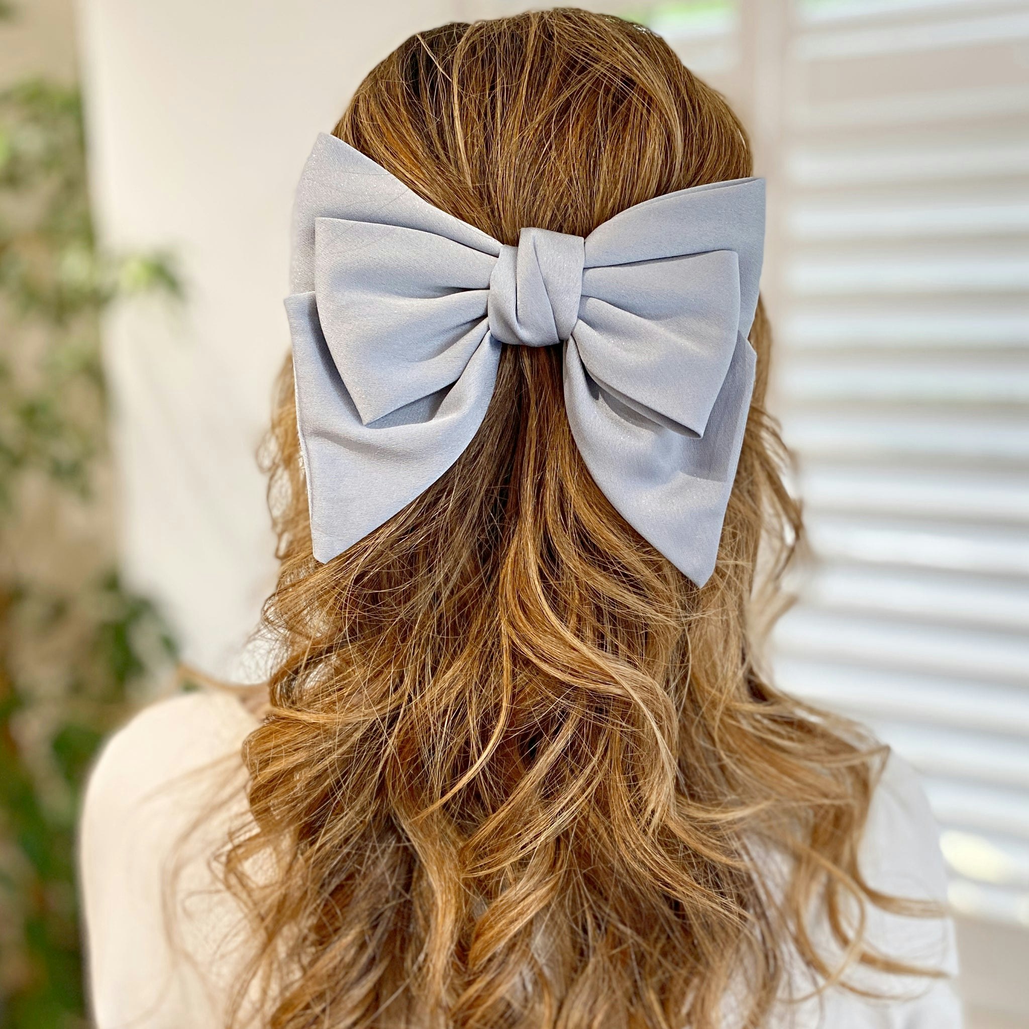 Queenmee Accessories Light/Blue Satin Hair Bow Hair Clip