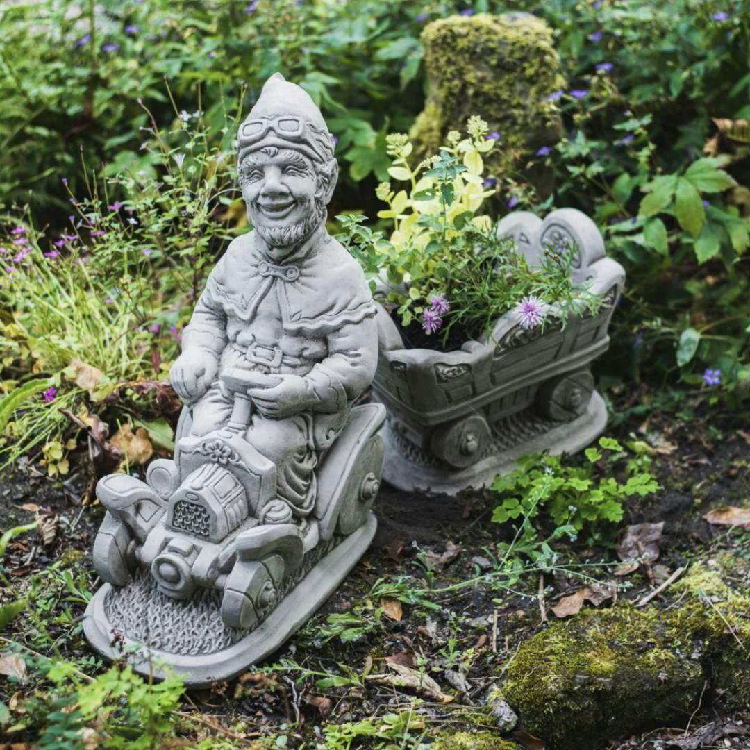 Rackhams Large Gnome And Trailer Garden Pot Ornament