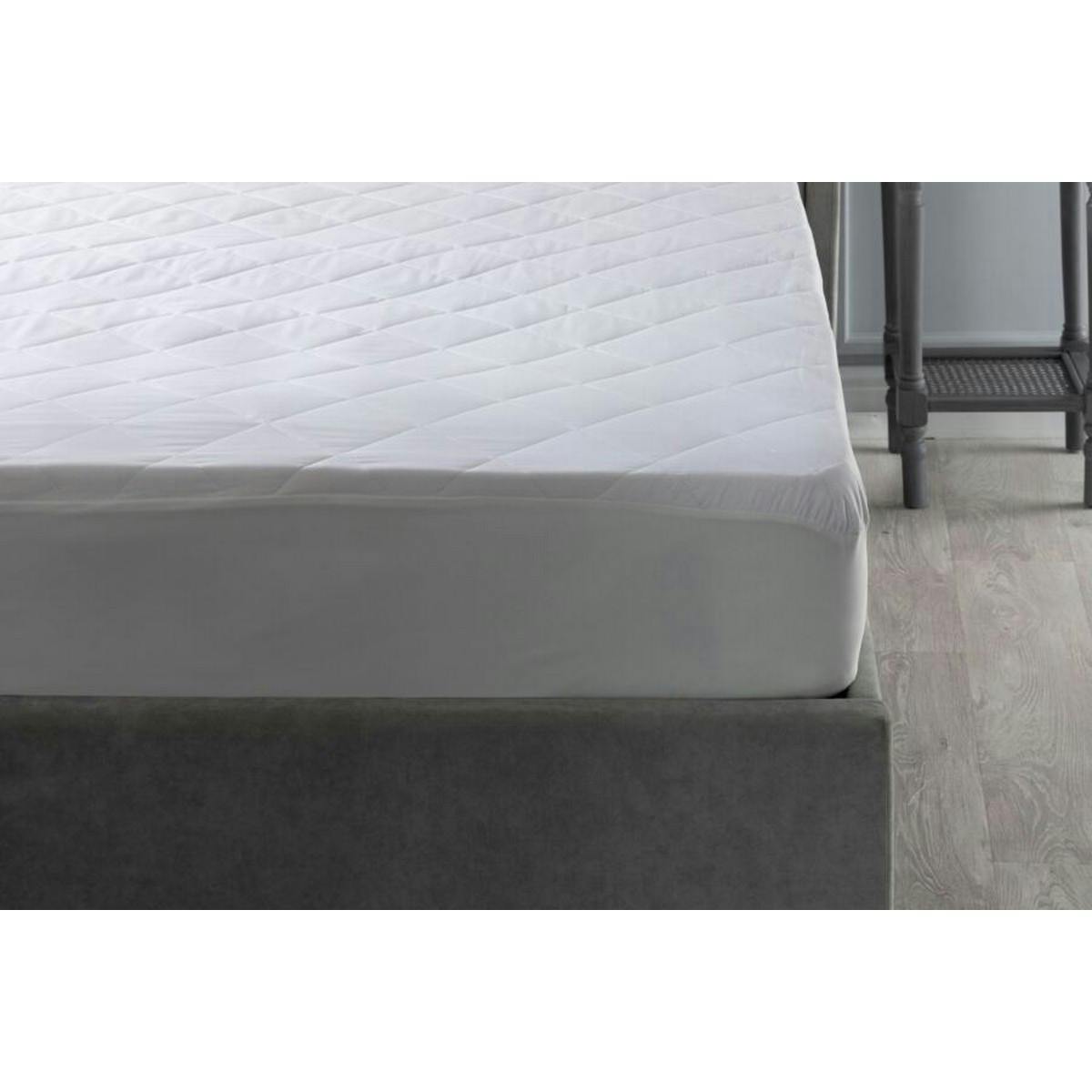 Belledorm White Hotel Suite Quilted Mattress Protector - Superking