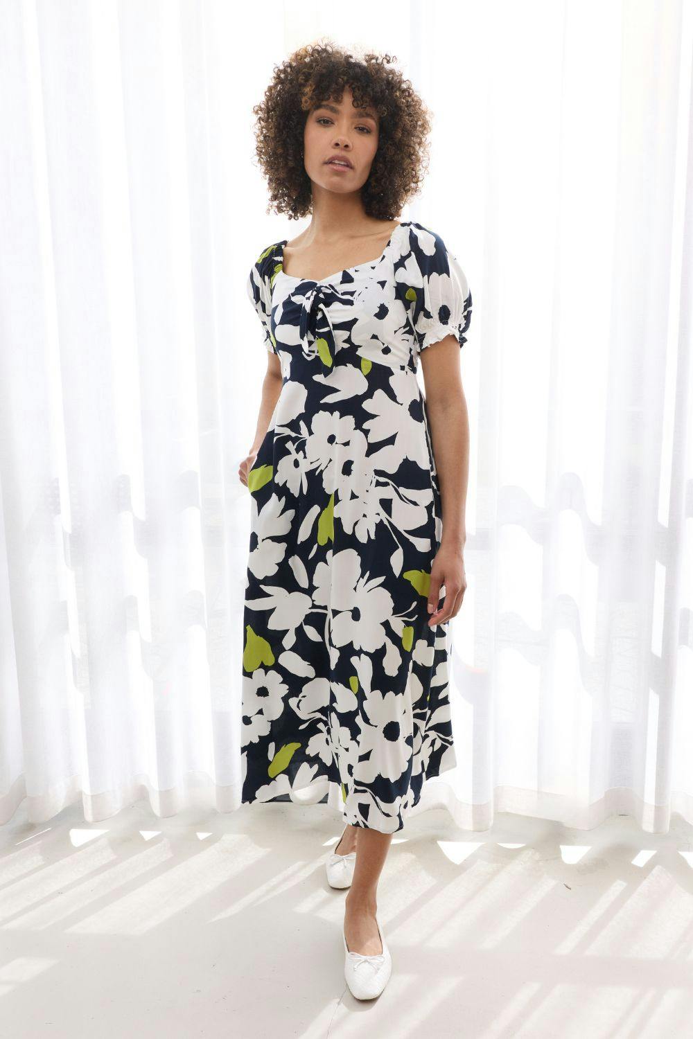 Izabel London Floral Tie Front Puff Sleeve Midi Dress - 16 - Navy