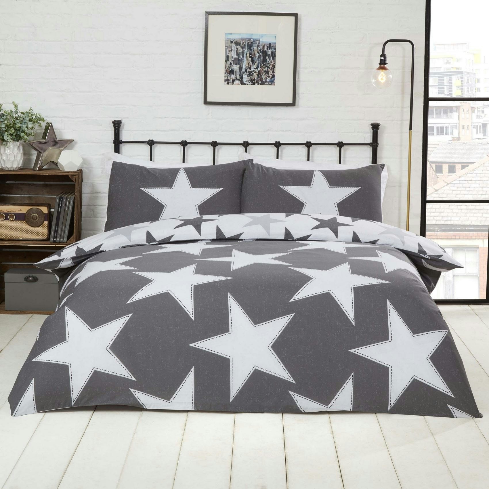 Homespace Direct Grey Stitched Stars Duvet Cover Set - King