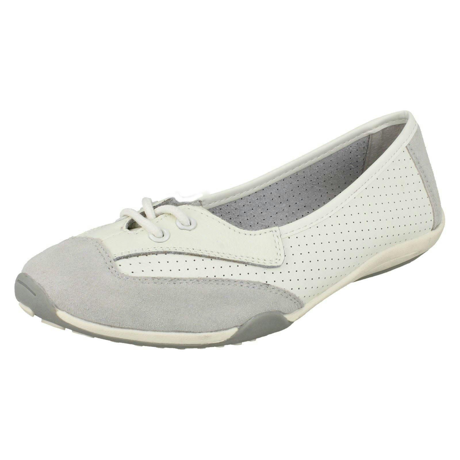 Down To Earth Women's White Flat Comfort Ballerinas - Uk 7
