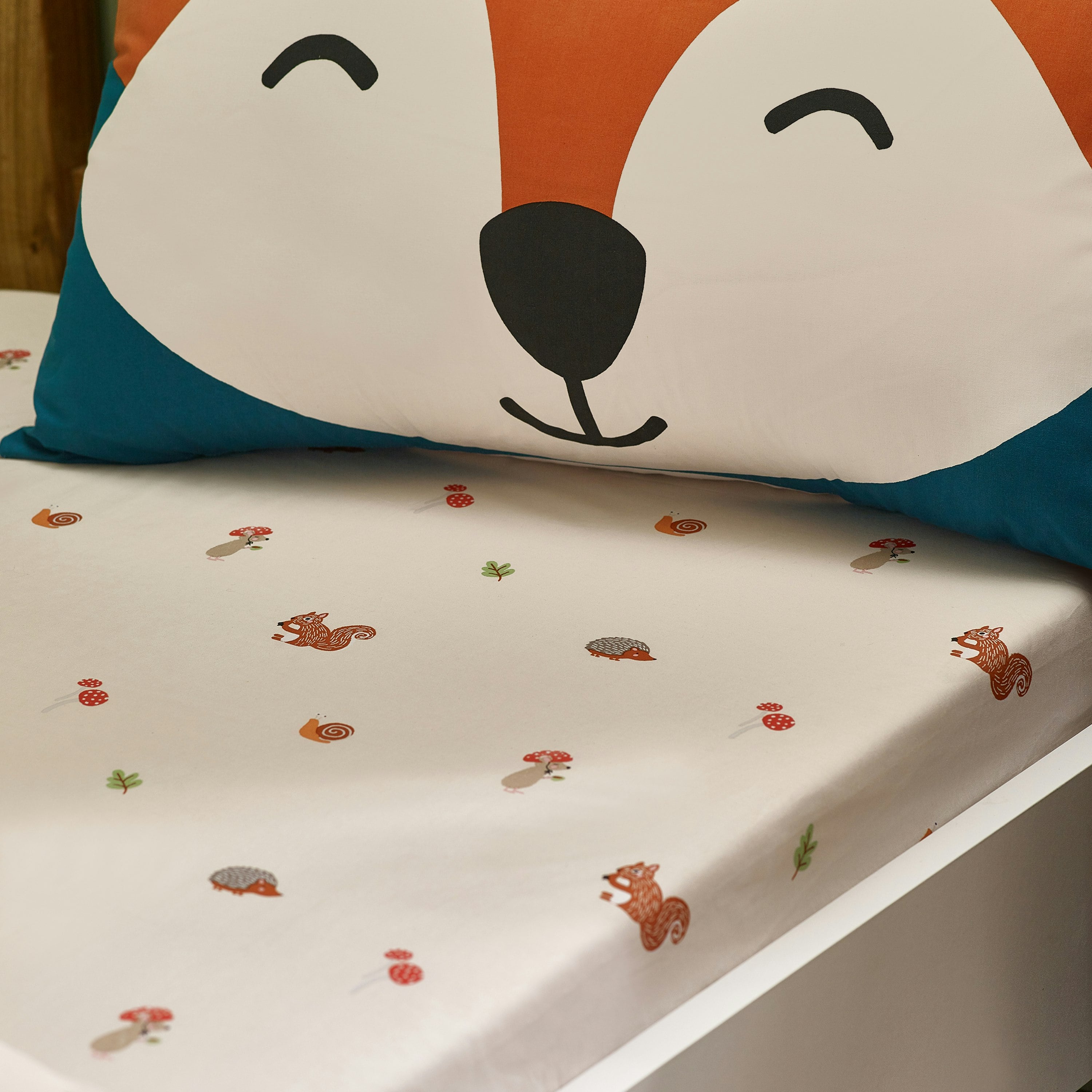 Catherine Lansfield Cream Fox And Woodland Friends Fitted Sheet - Double
