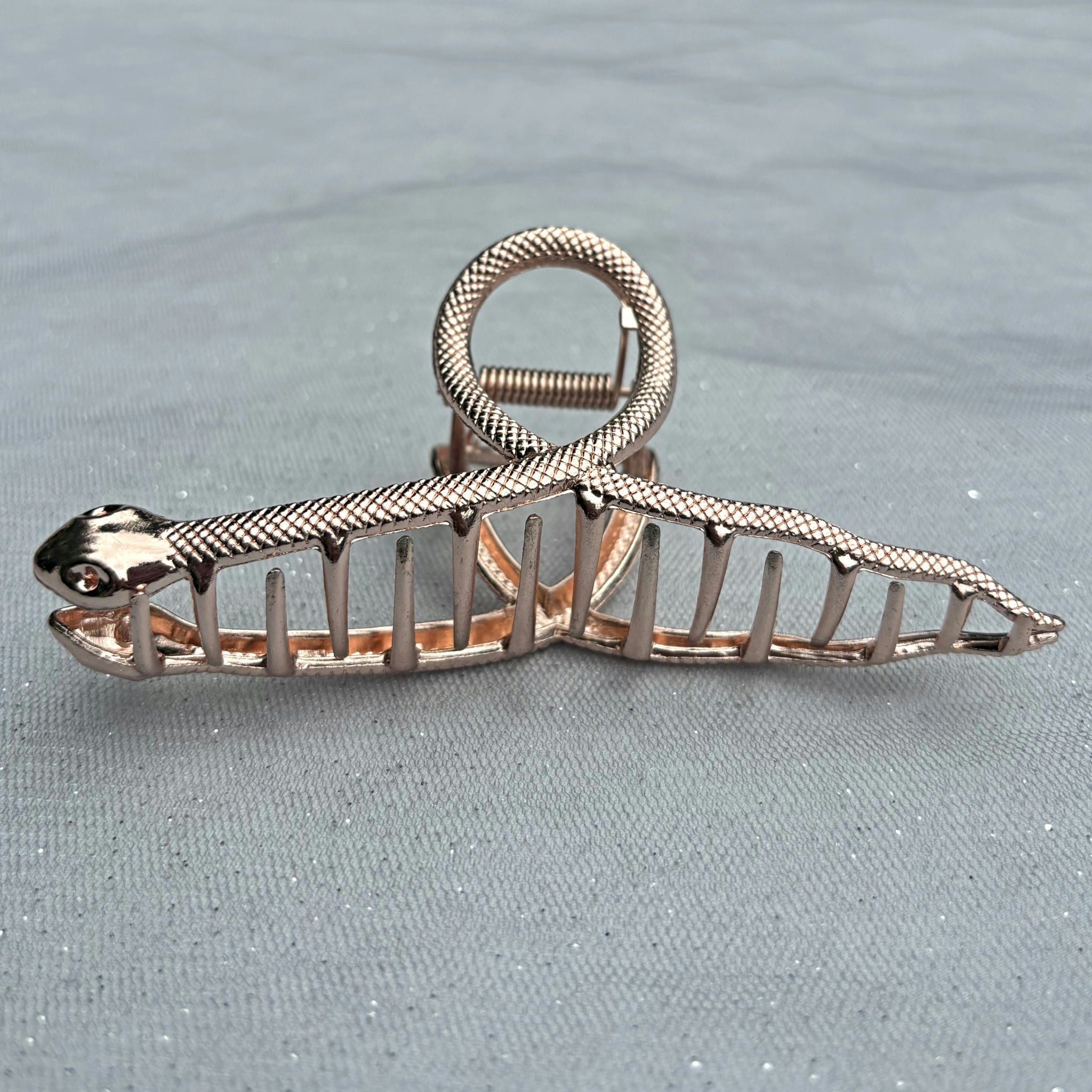 Queenmee Accessories Gold Rose Snake Hair Claw Clip