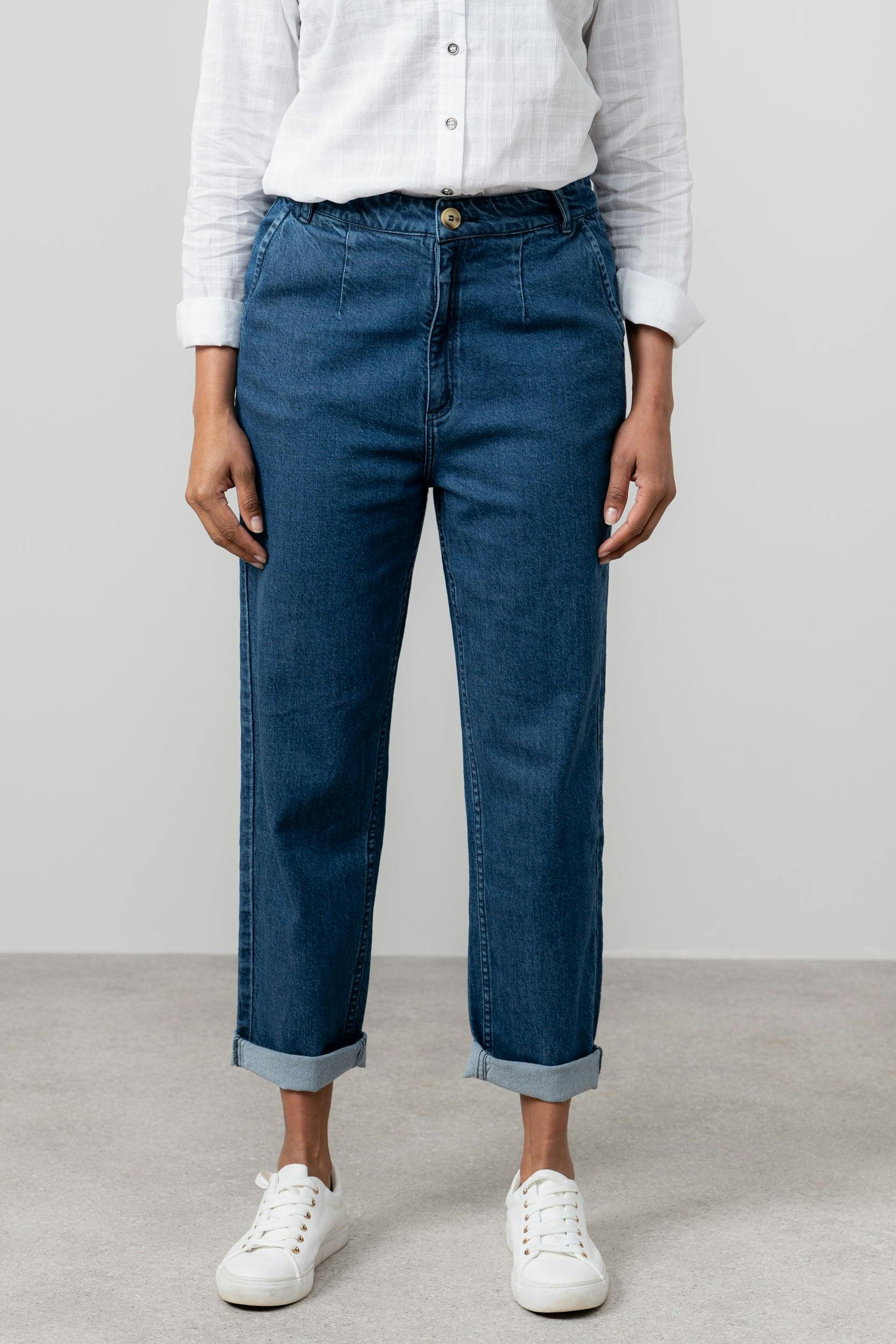 Lily & Me Blue Daybreak Tapered Leg Jeans - 18