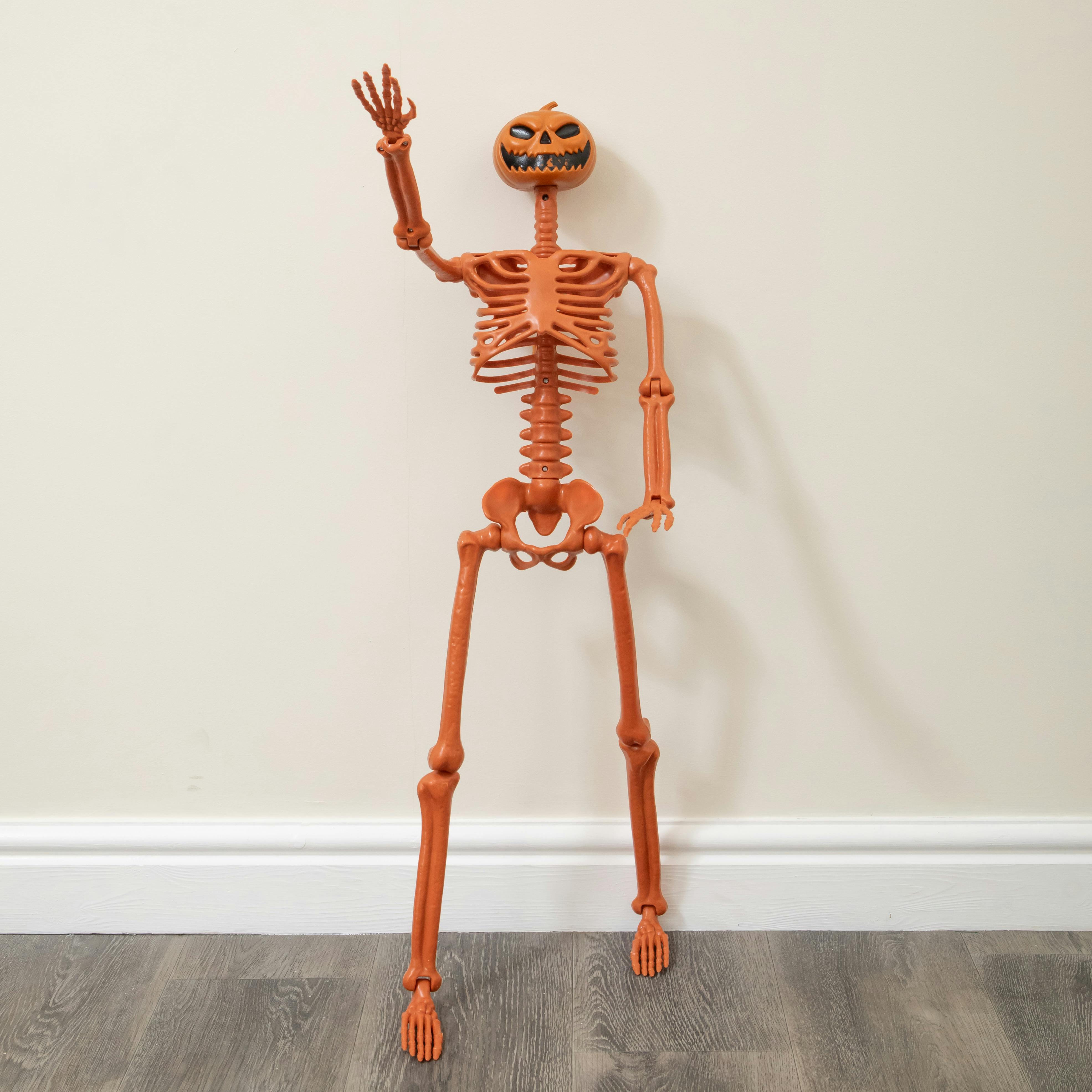 B&Q - 90Cm Poseable Pumpkin Skeleton Hanging Halloween Decoration - Image 2