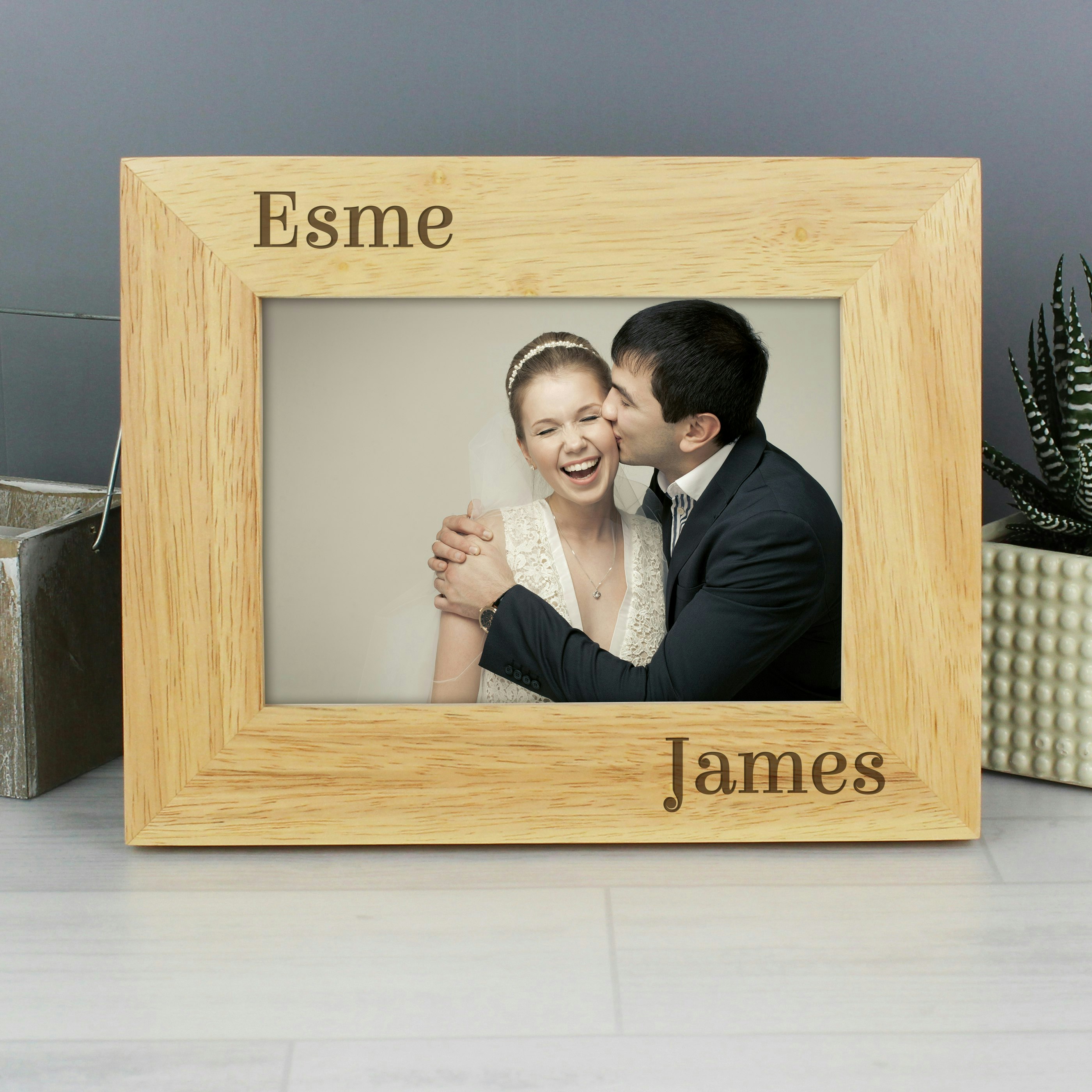 Personalised Memento Company Personalised Couples 6X4 Oak Finish Photo Frame