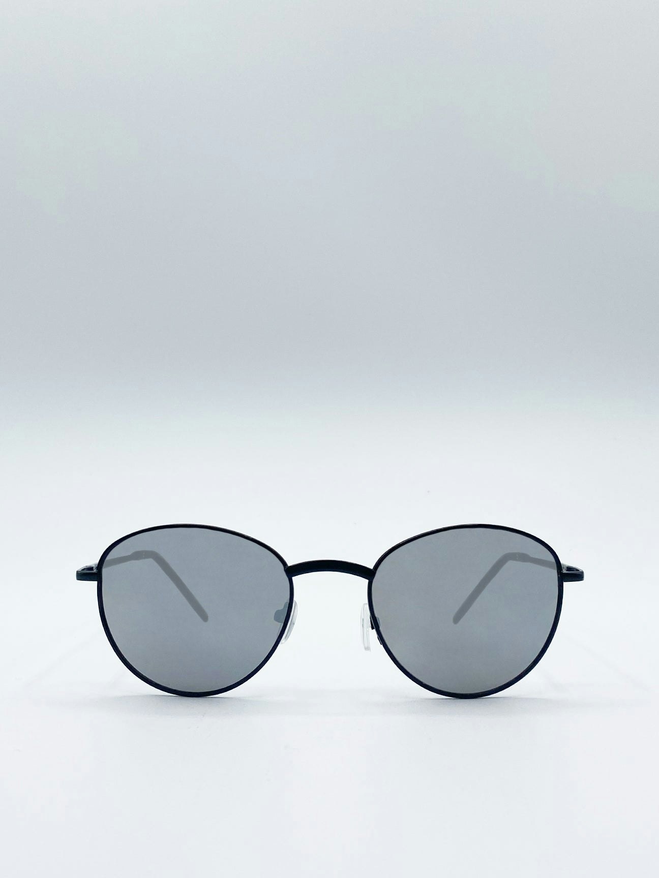 Svnx Black Classic Round Sunglasses With Mirror Lenses