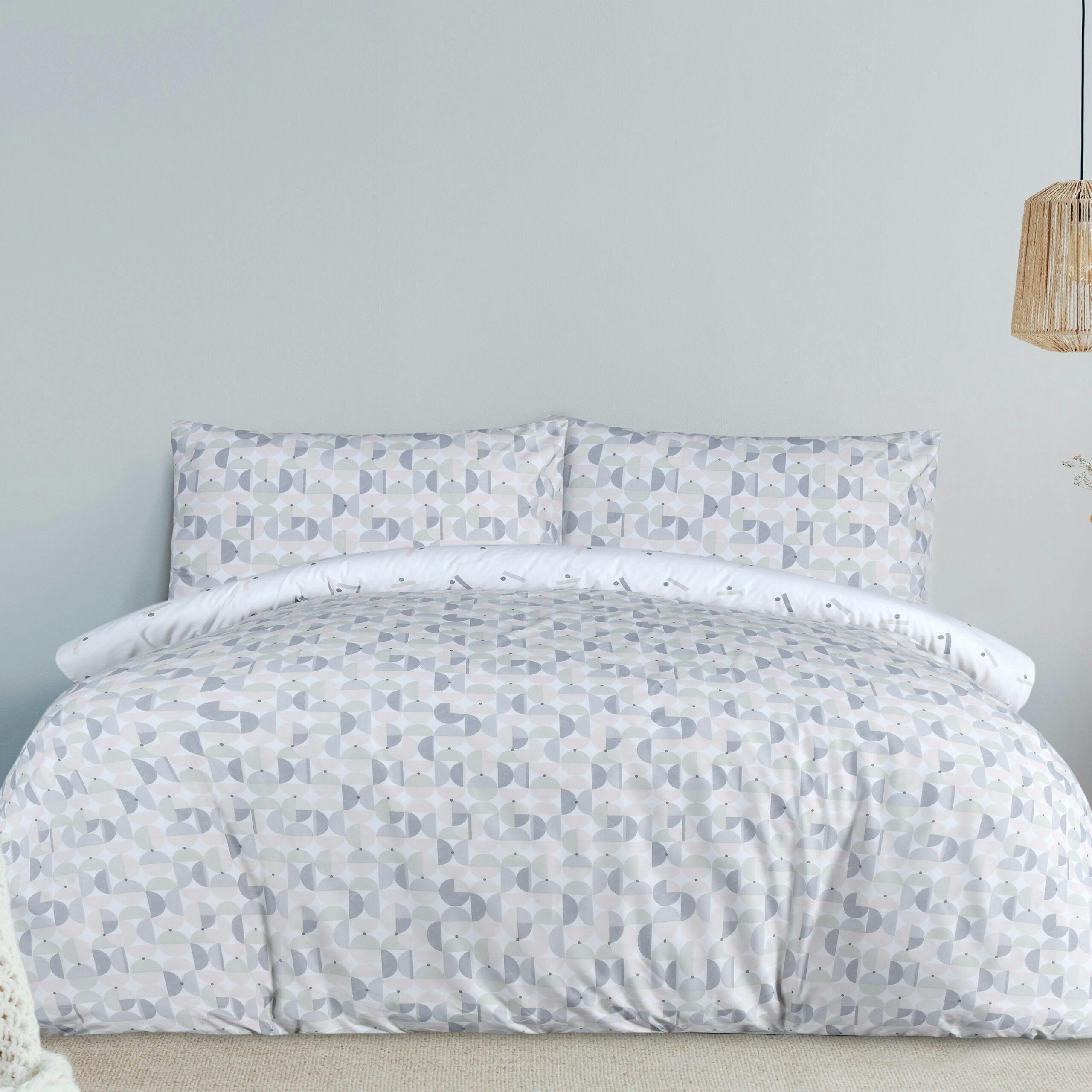 Smart Living Blue Printed Reversible Circle Geo Duvet Cover With Pillowcases - King (220Cm X 230Cm)