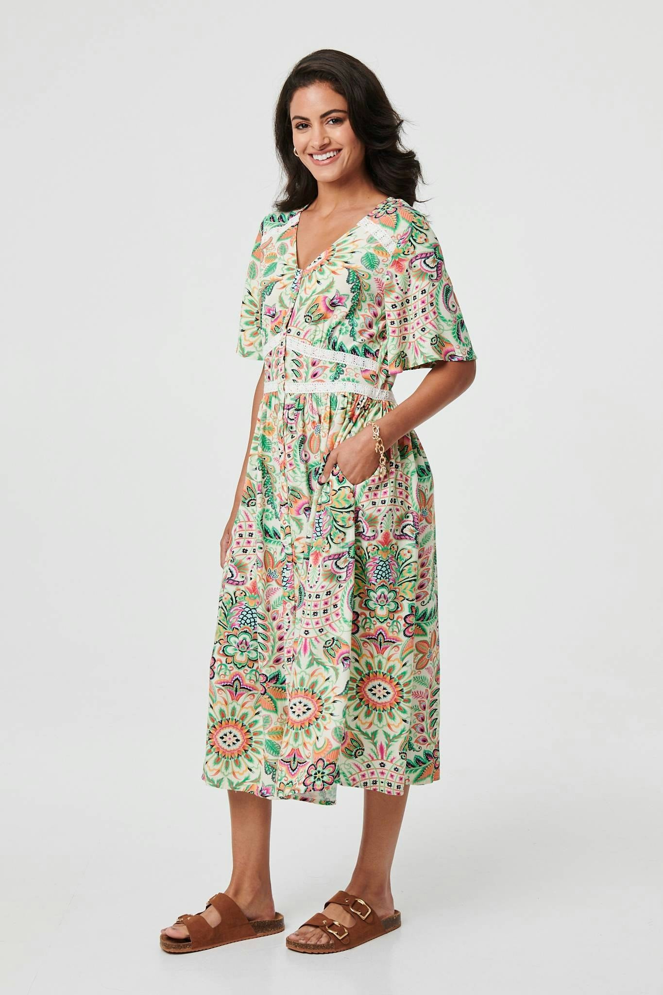 Izabel London Green Printed 1/2 Flared Sleeve Midi Dress - 10