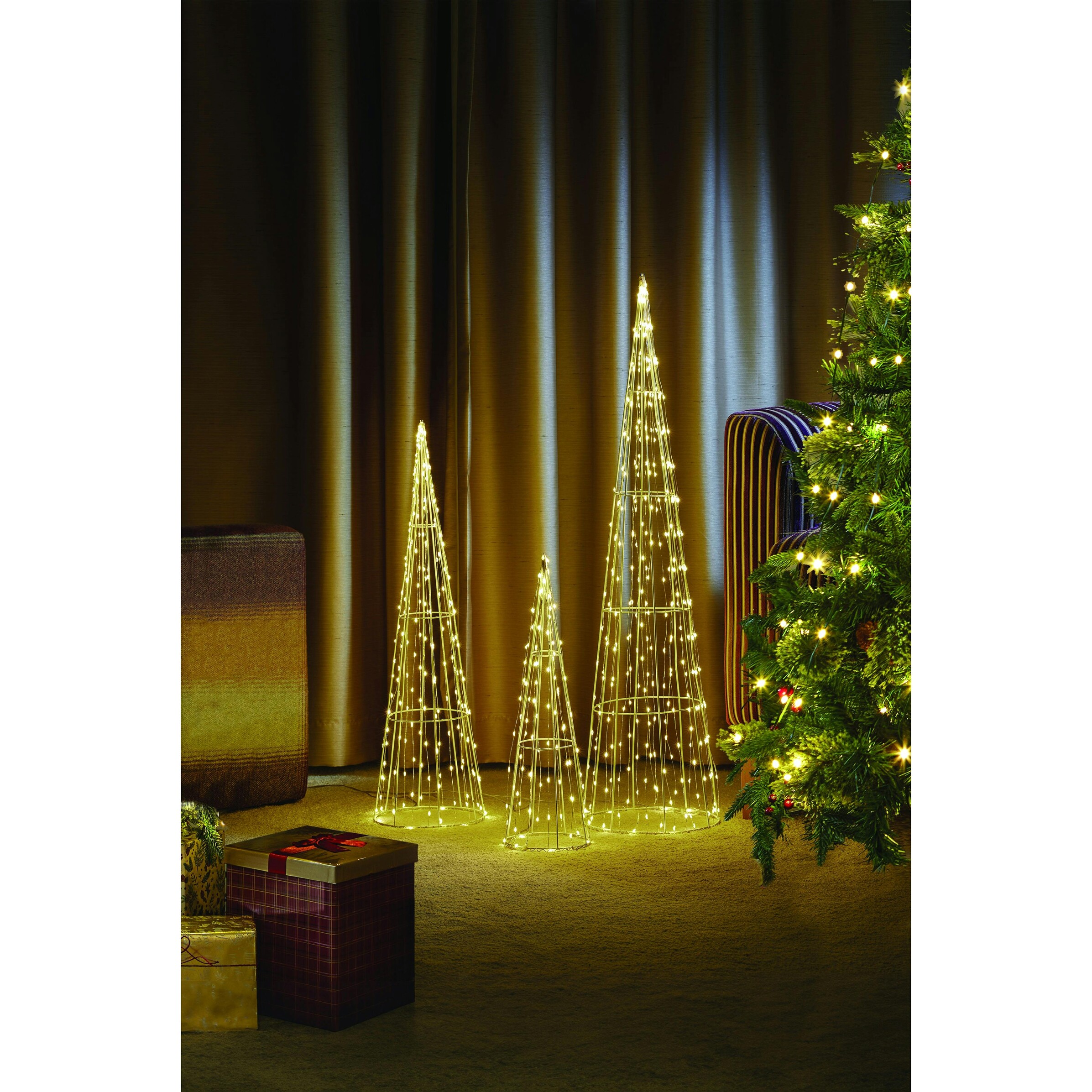 Rackhams White 654 Led Treecone Trio Lv Warm - Image 2