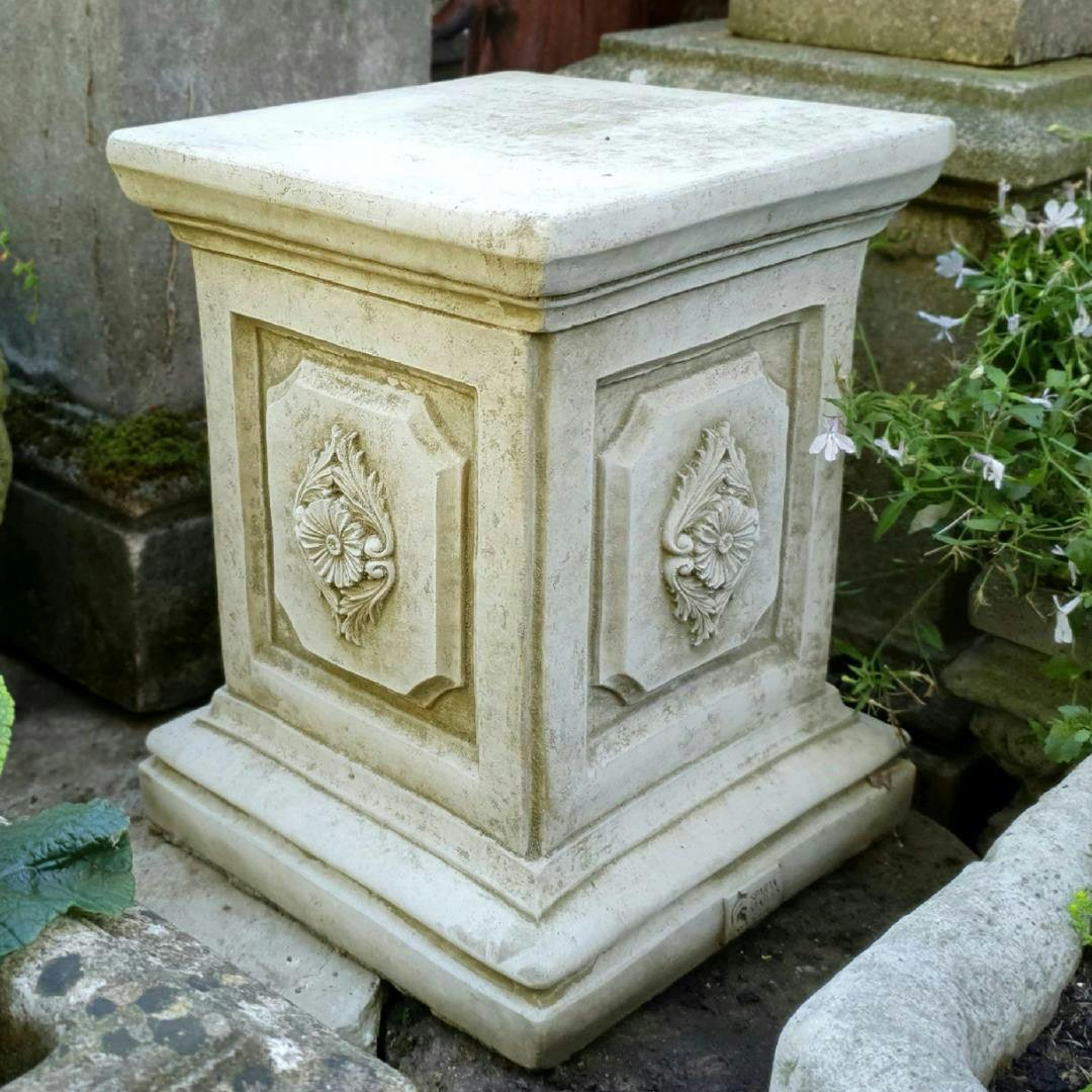 Rackhams White Cartouche Plinth' Large Square Statuary Pedestal Pc13