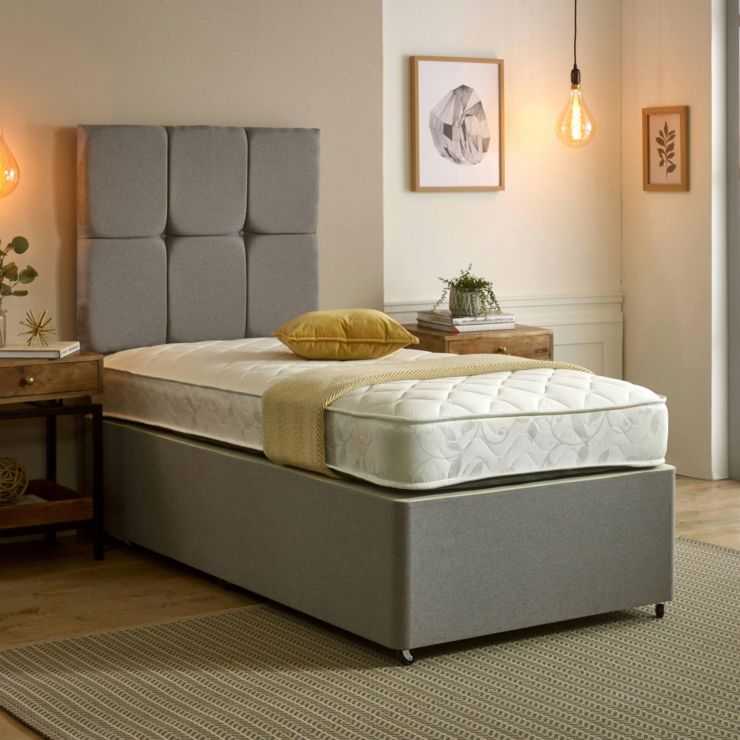 Rackhams White Cooltouch Hybrid Shorty Mattress - 18Cm Deep, Memory Foam & Coil Spring Support - 1 - 2Ft6 Shorty Small Single Mattress (75Cm X 175Cm)