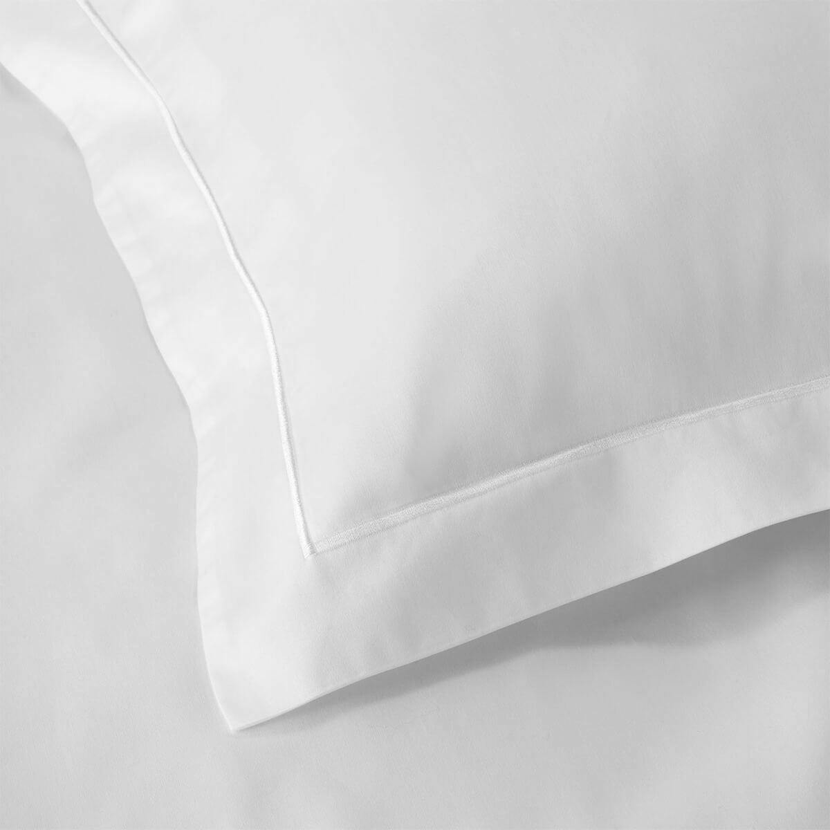 Soak&Sleep White 600 Thread Count Egyptian Cotton Pillowcases - Standard - 4 Pack - Housewife