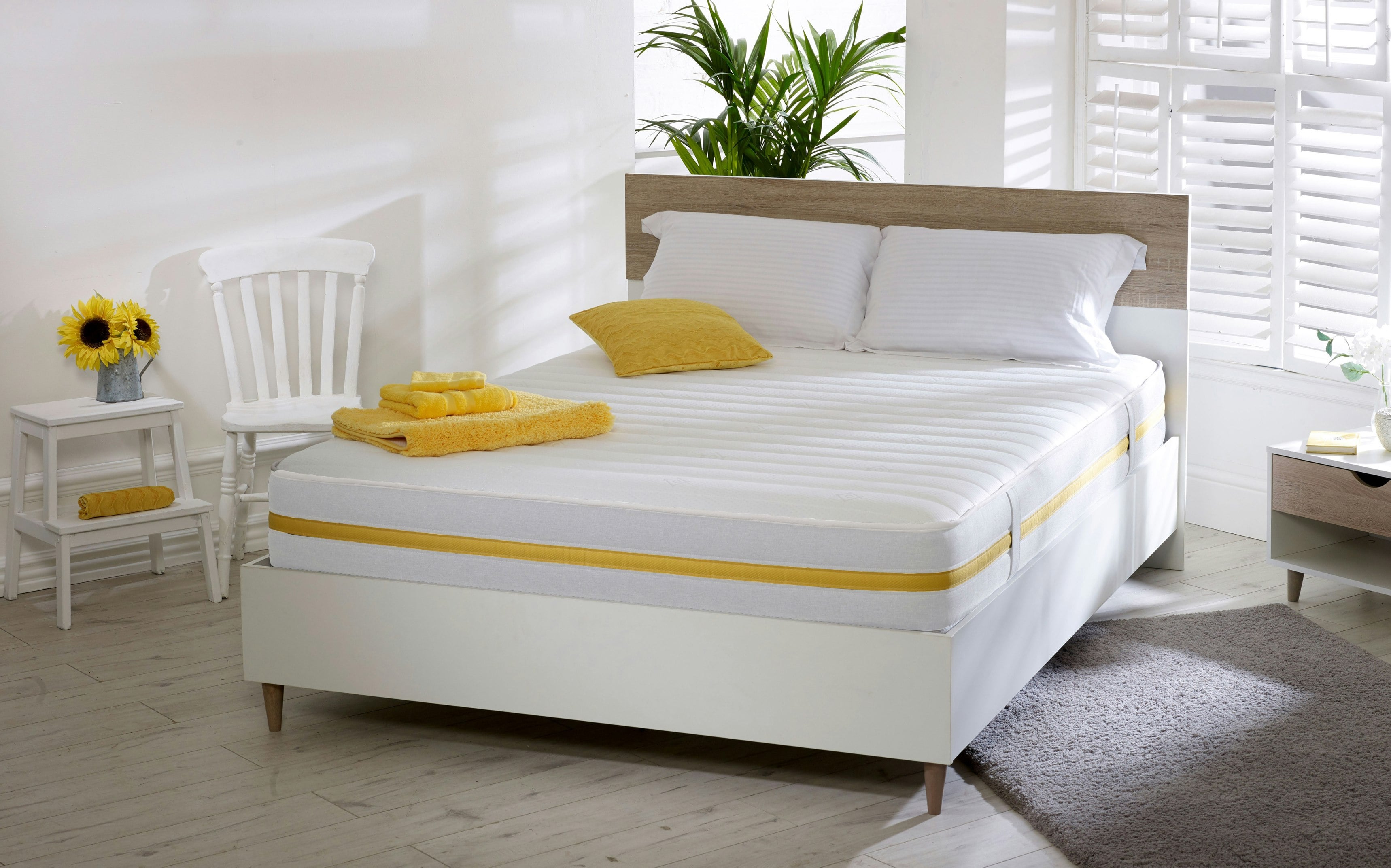 Starlight Beds Yellow Lunar Luxe Hybrid Mattress - 7.5 Inch Deep, Soft Feel - 1 - 2Ft6 Shorty Small Single Mattress (75Cm X 175Cm)