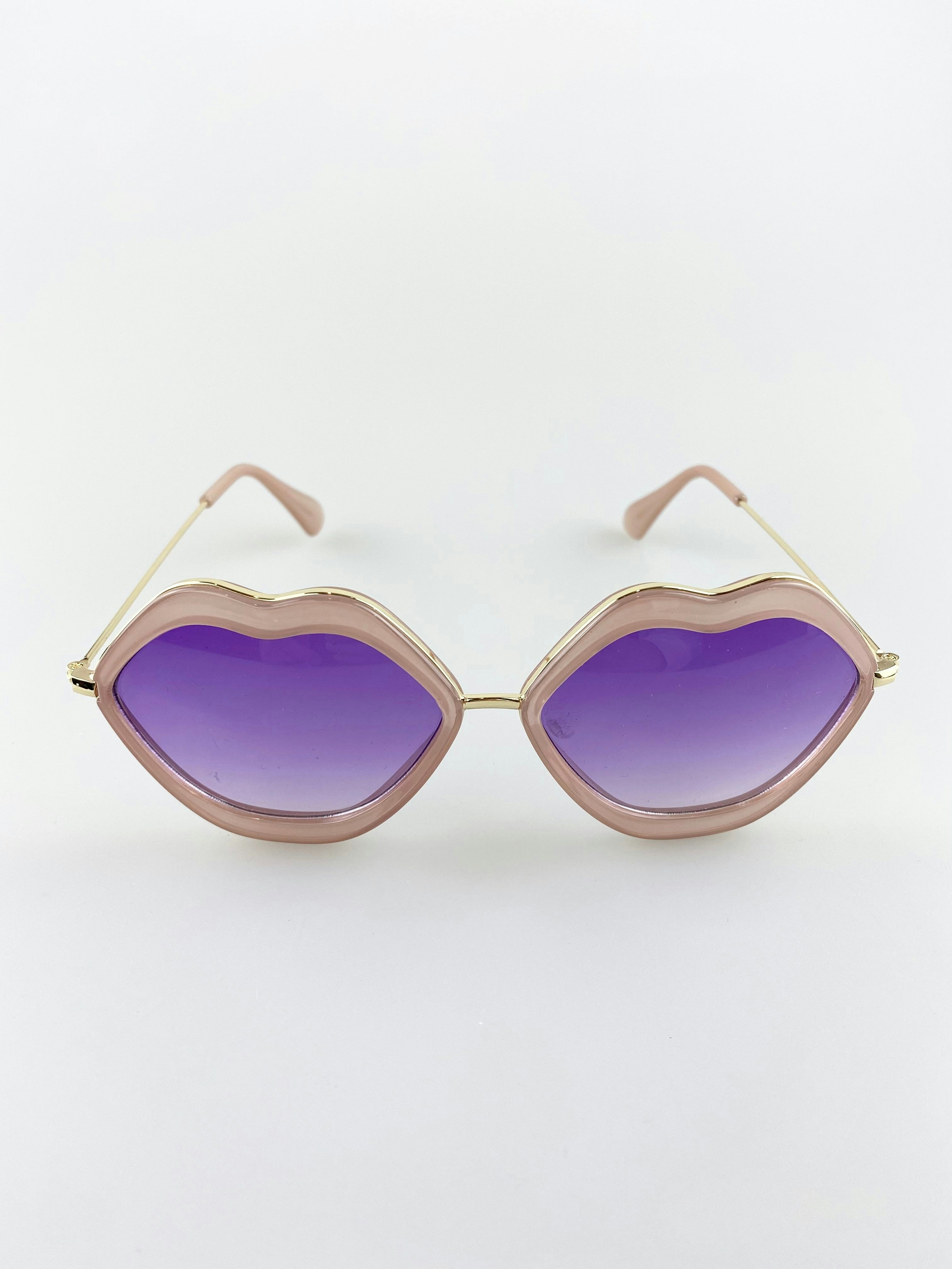 Svnx Purple Ombre Lense Lips Sunglasses - One Size