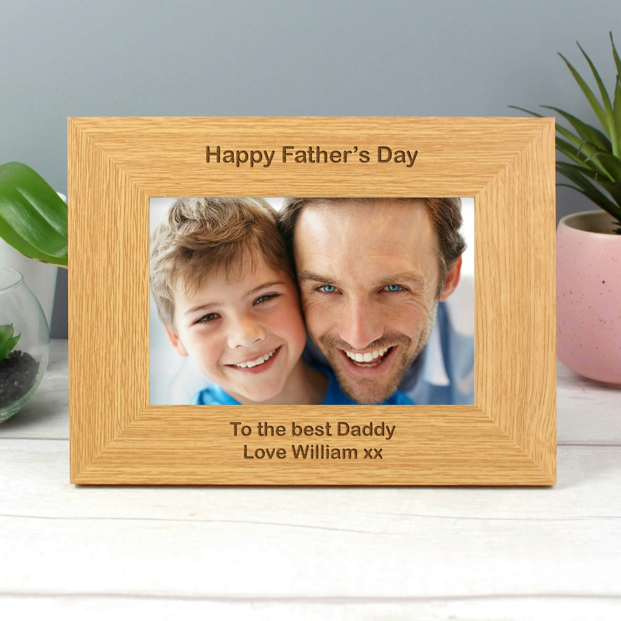 Personalised Memento Company Personalised Short Message 6X4 Landscape Oak Finish Photo Frame
