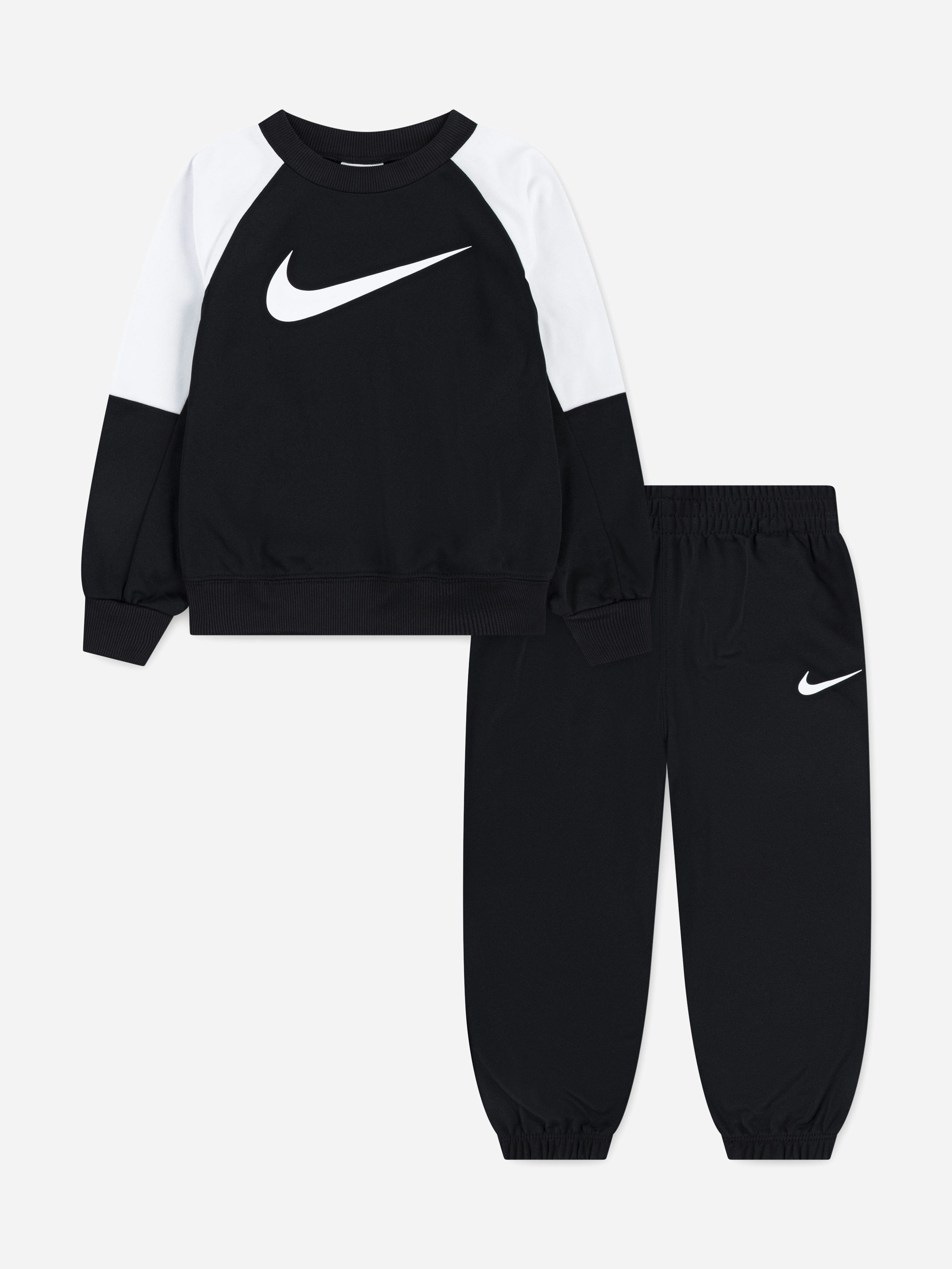 Nike Boys Black Kids Lifestyle Essentials Tracksuit In - 6 - 7 Years
