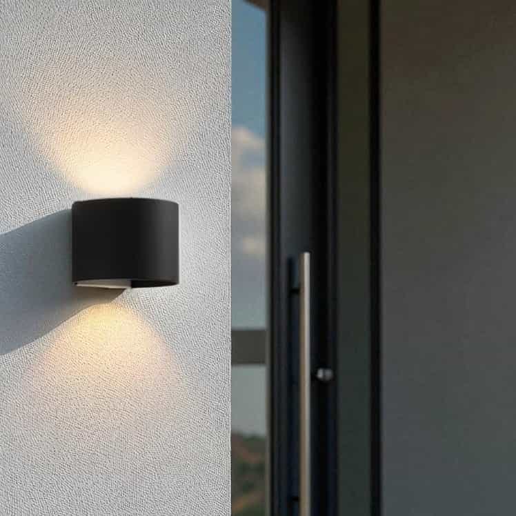 Rackhams Black/Light 6 Watt Round Led Up Down Outside