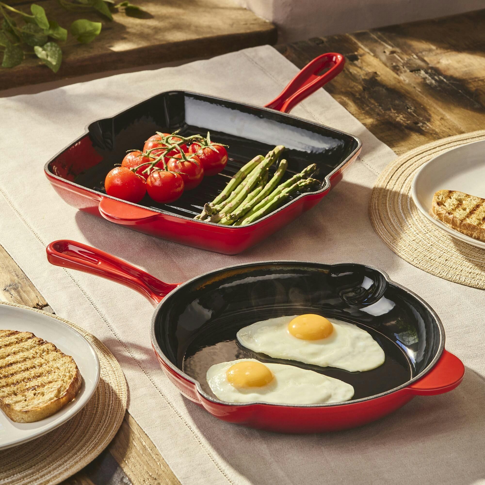 Cooks Professional - Frying Pan & Skillet Set - Cast Iron - 2 Piece - Red - Image 4