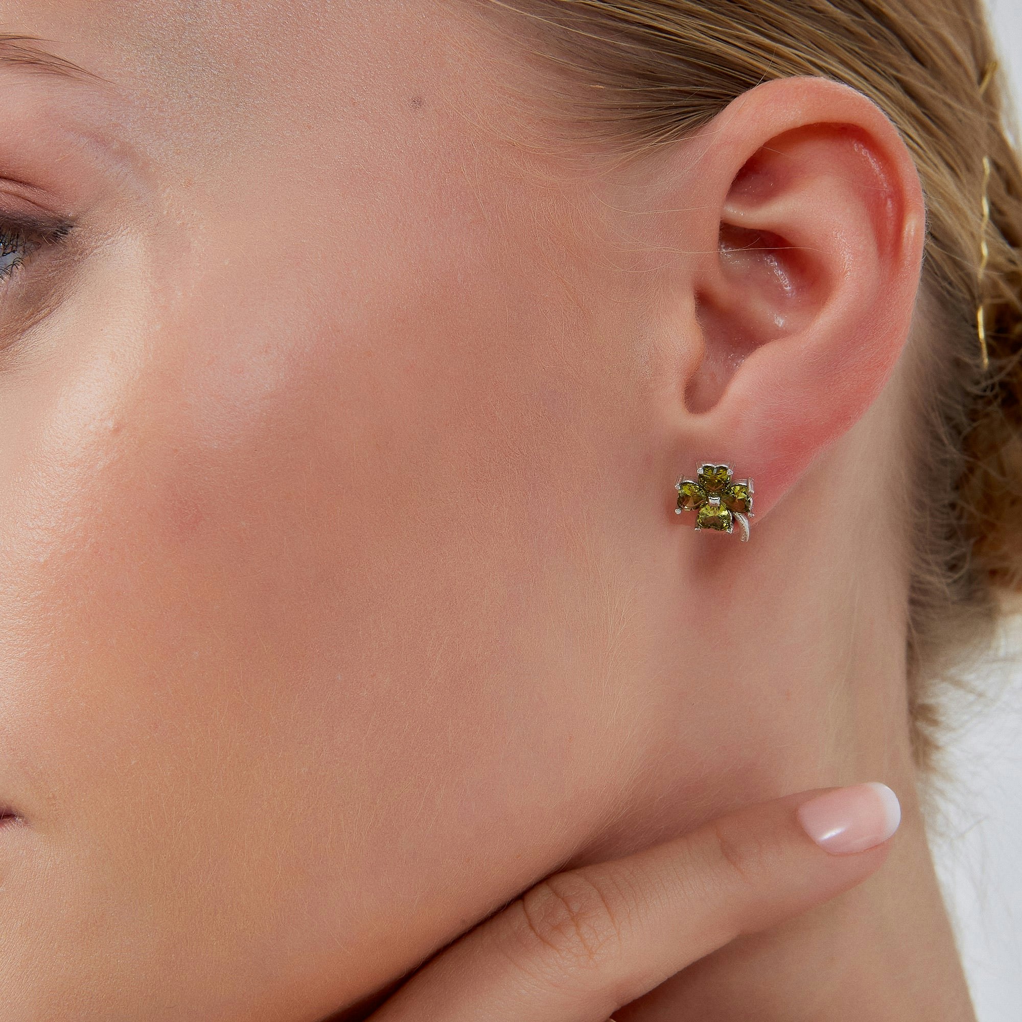 Spero London Silver/Green Four Leaf Clover Sterling Stud Earrings And Necklace Set - Mystic