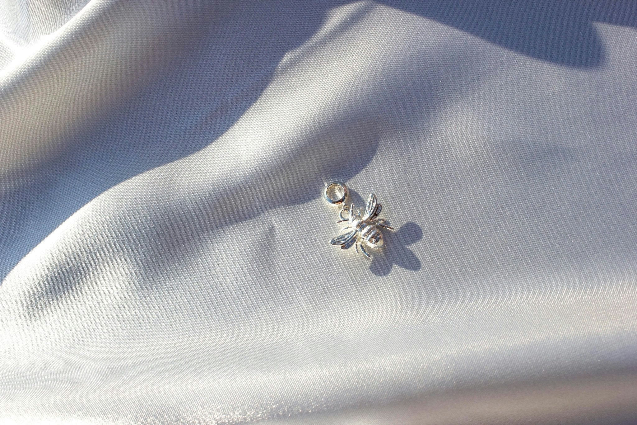 Mylee London Silver Bee Charm - Yes - Clip On Charm