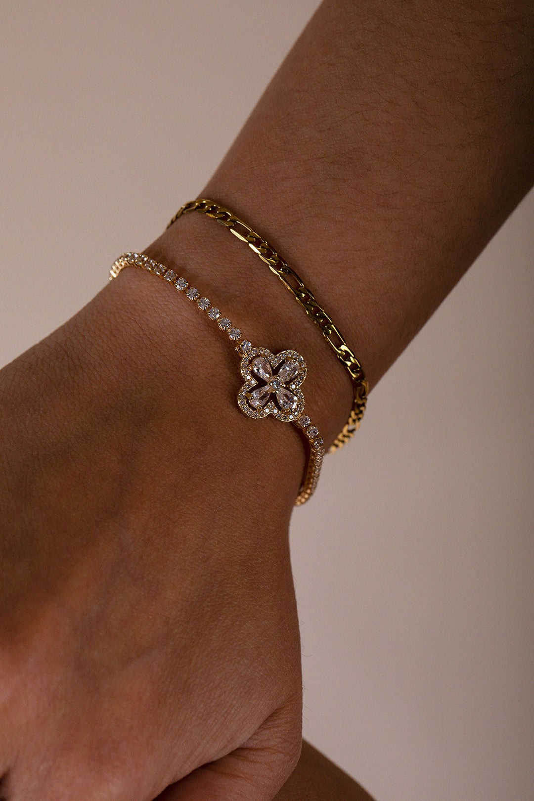 Svnx Gold Chain Bracelet In Colour - One Size