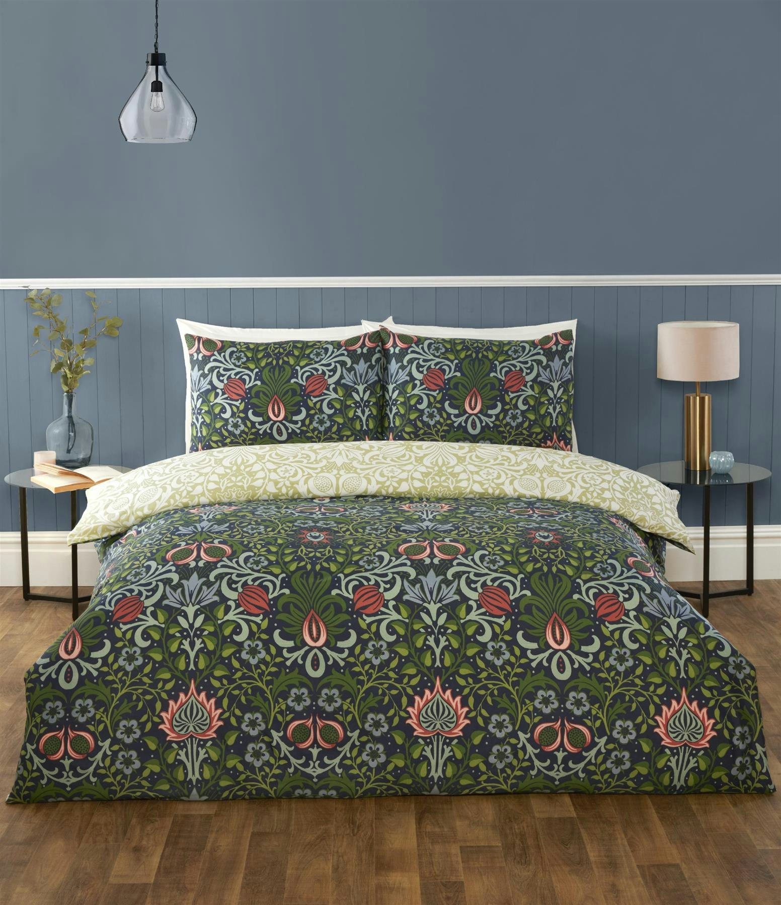 Homespace Direct Heritage Flora Navy Duvet Cover Set - Navy - Polyester - King