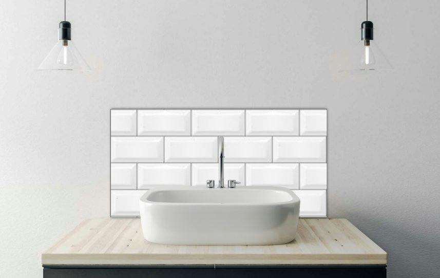 White Printed Glass Bathroom Splashback - Seamless Smooth Metro Tile Texture - Realistic Brick Background - 600X300mm