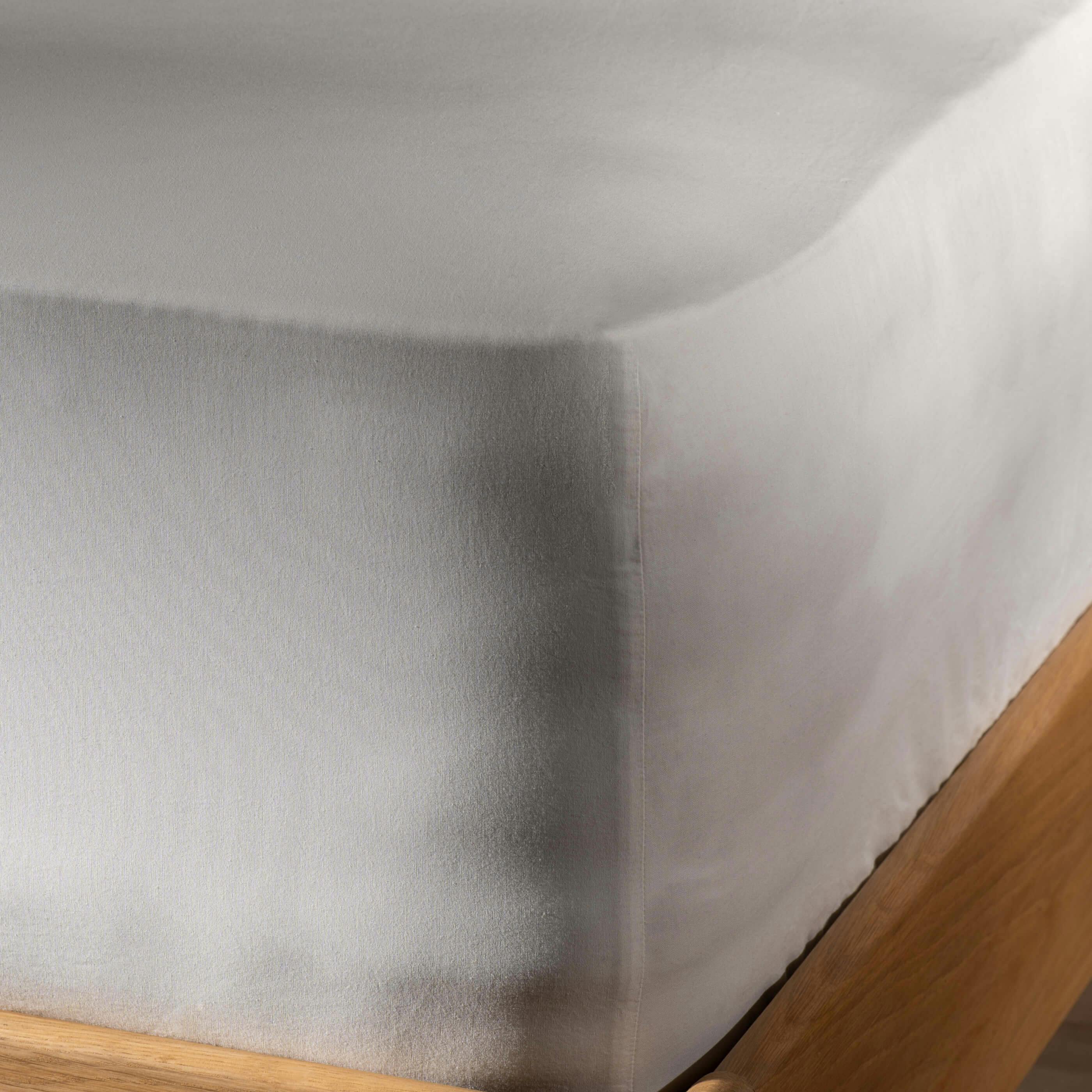 Soak&Sleep White Stonewashed Cotton 30Cm Standard Fitted Sheets - Single