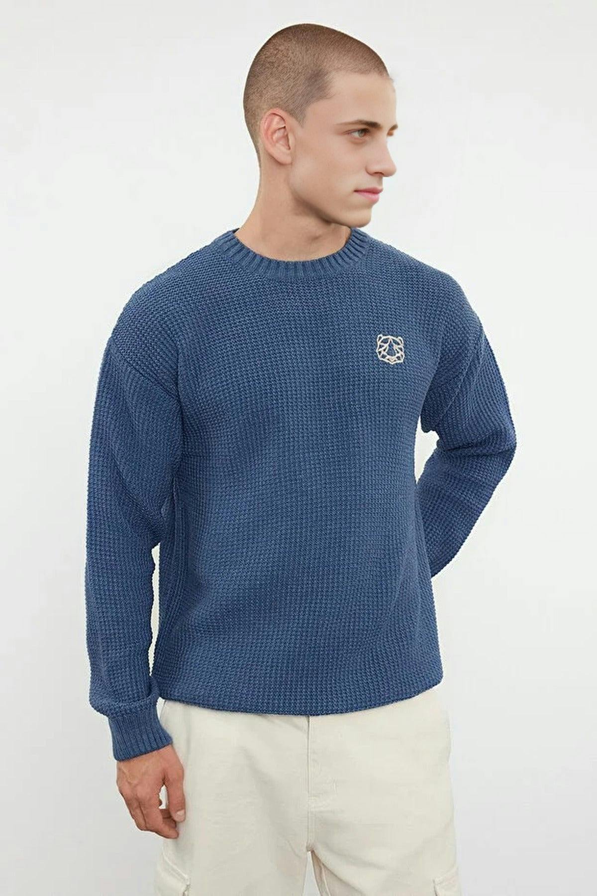 Wovcor Men's Indigo Crew Neck Embroidered Knit Sweater - L