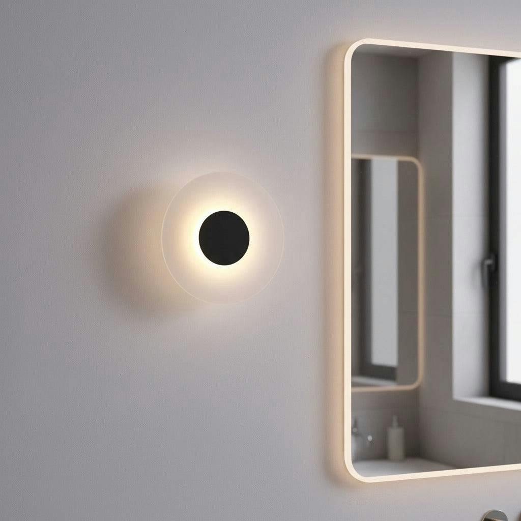 Ultra Beam Lighting Black/Light 6 Watt Led Round Ip65 Bath Sconce