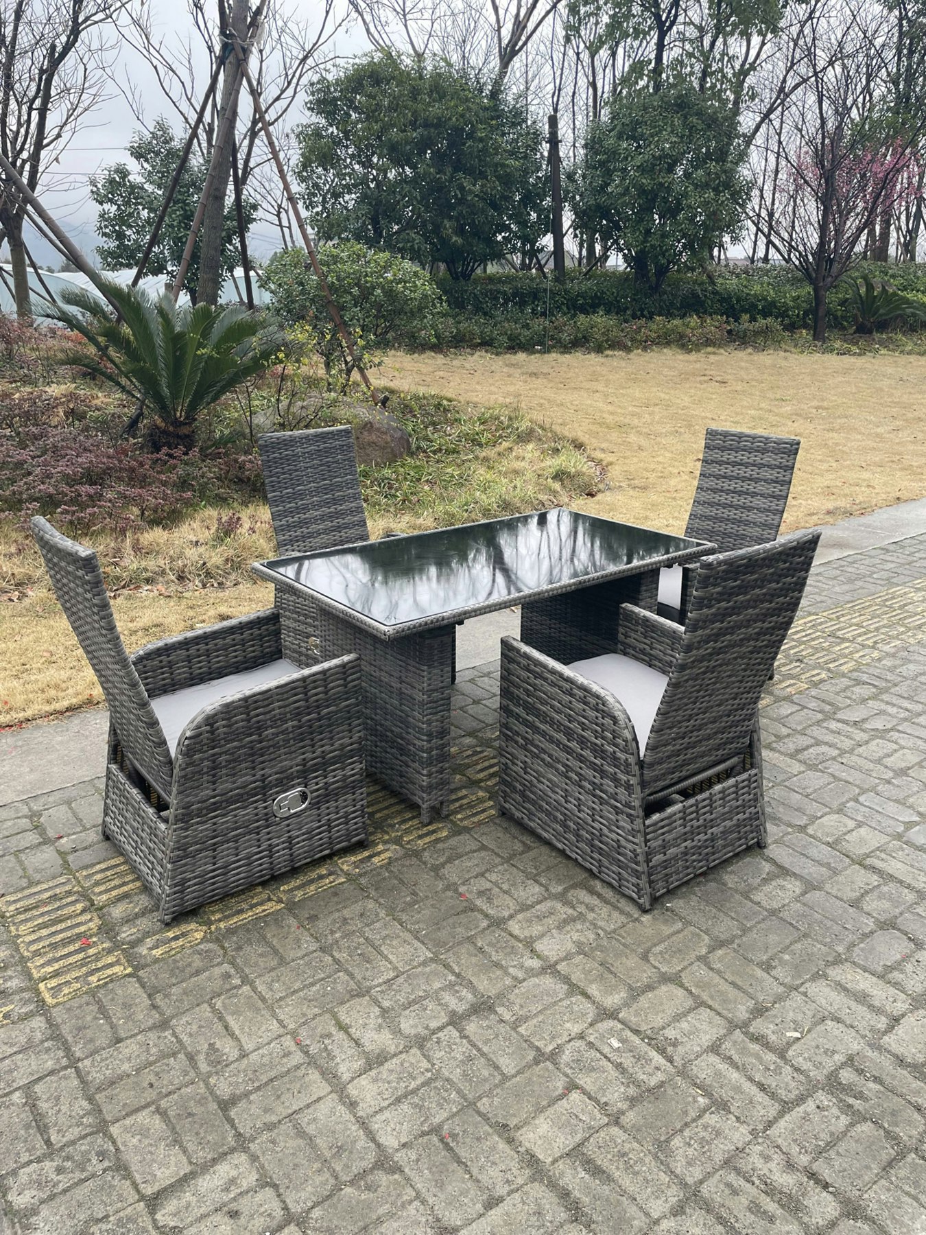 Rackhams Dark/Grey Rattan Outdoor Garden Furniture Set With 4 Reclining Chairs And Rectangular Table - 4 Seater