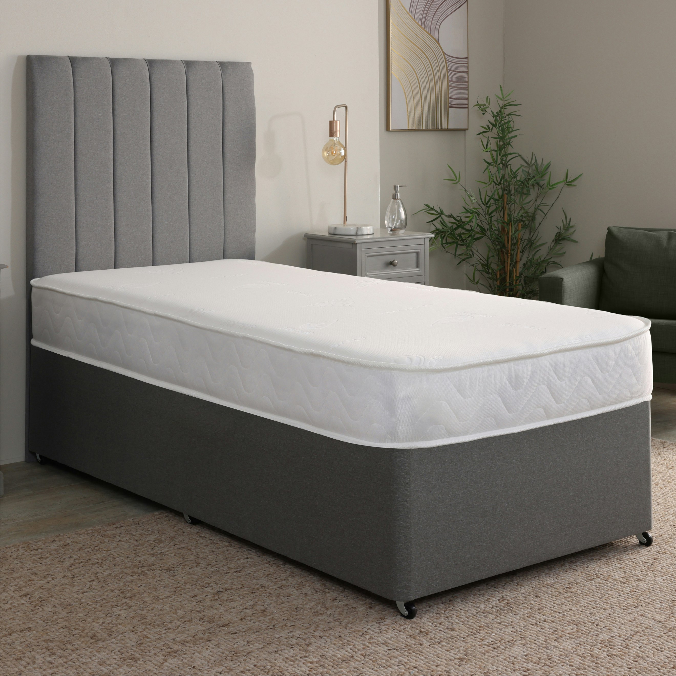 Extreme Comfort White Aloe Vera Hybrid Mattress - 18Cm Deep, Plush Feel - 1 - 2Ft6 Shorty Small Single Mattress (75Cm X 175Cm)