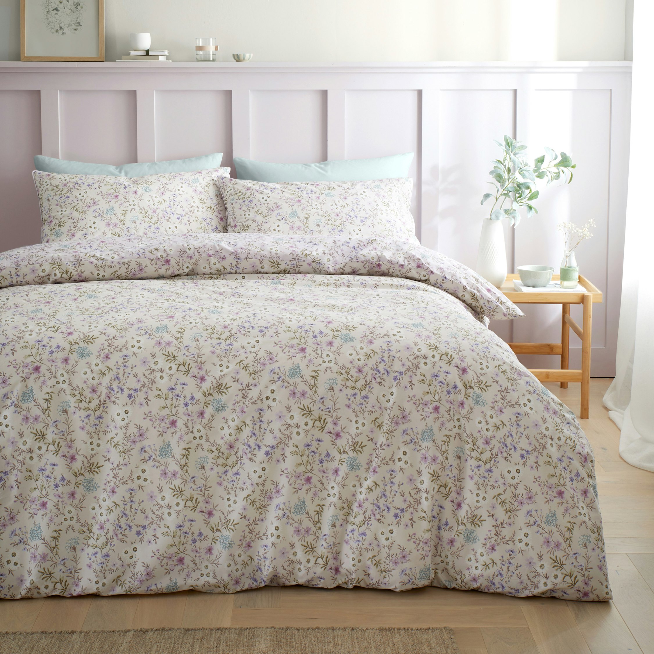 Bianca Lilac Ditsy Floral 200 Thread Count Cotton Reversible Duvet Cover Set - Double