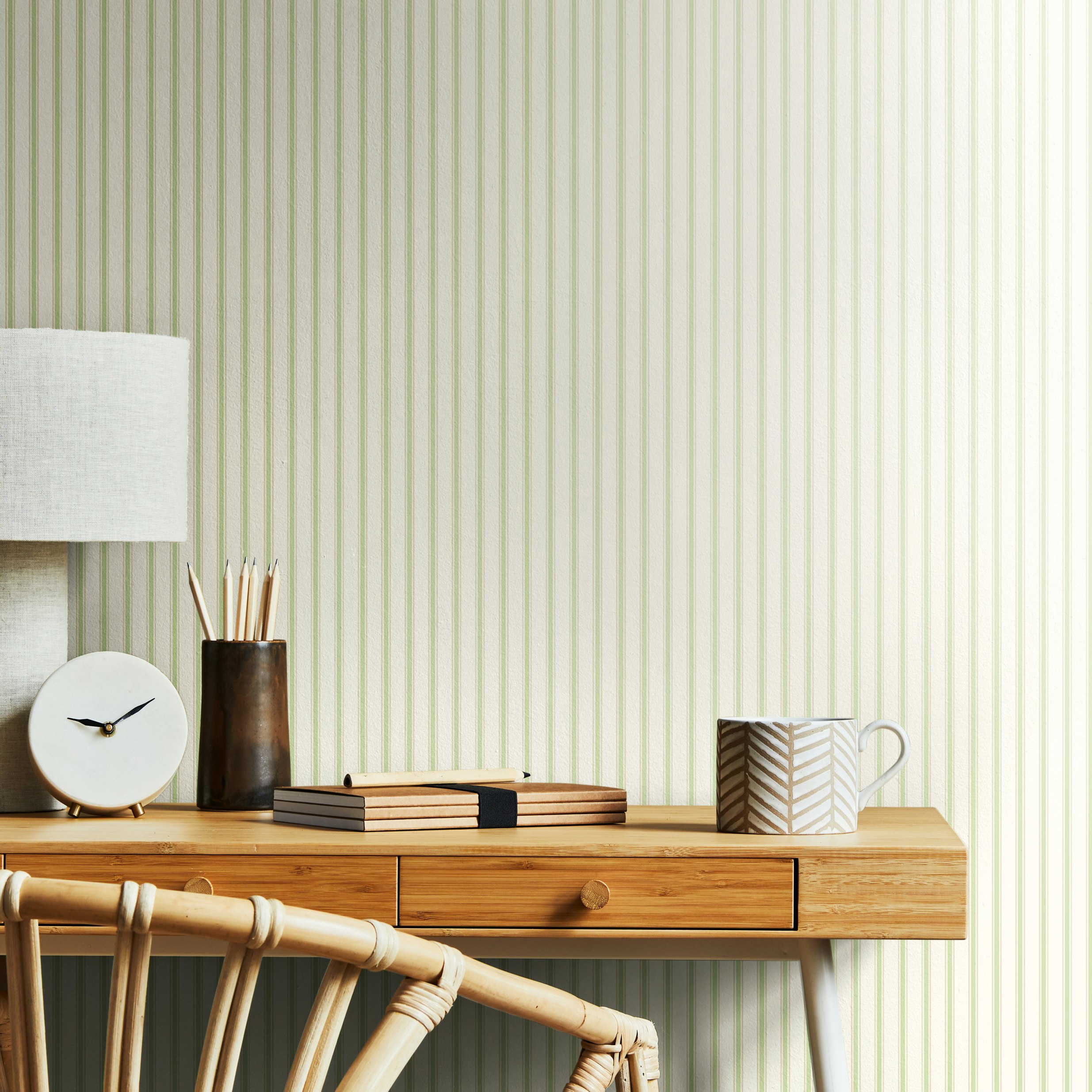 Rackhams Chalk Stripe - Apple 10M Wallpaper