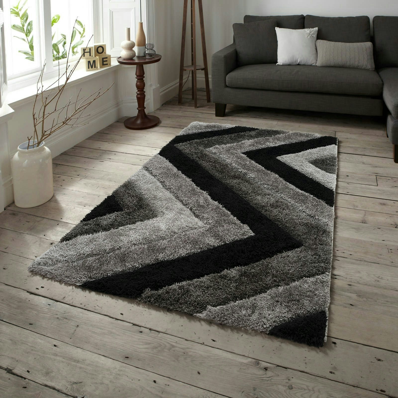 Rackhams Grey Chevron Shaggy Rug - 60 X 110