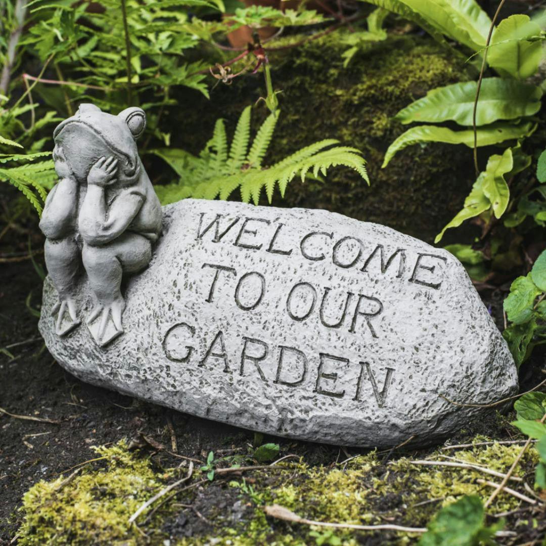 Rackhams Welcoming Frog Stone Cast Garden Ornament